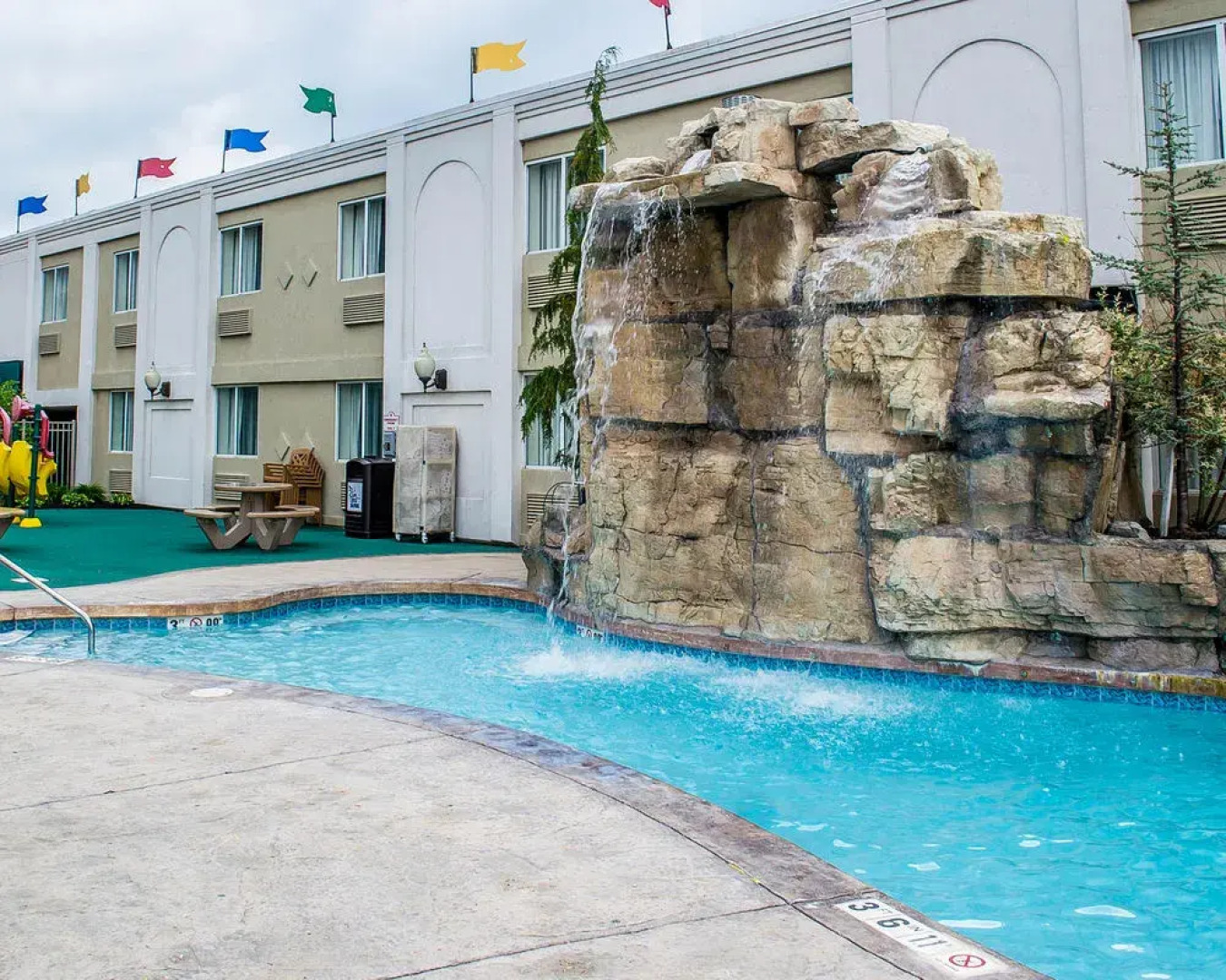 Quality Inn And Suites Rainwater Park