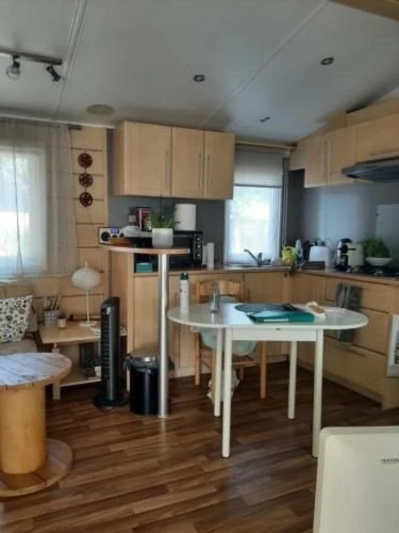 Mobile Home dans Camping Saint Pierre Des Horts