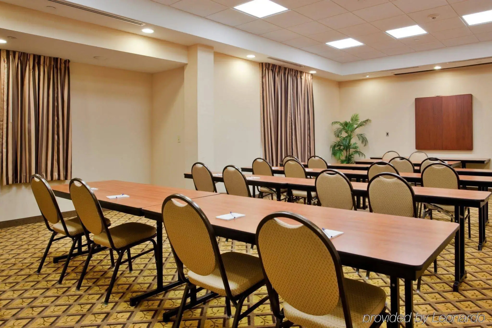 Candlewood Suites Norfolk Airport by IHG