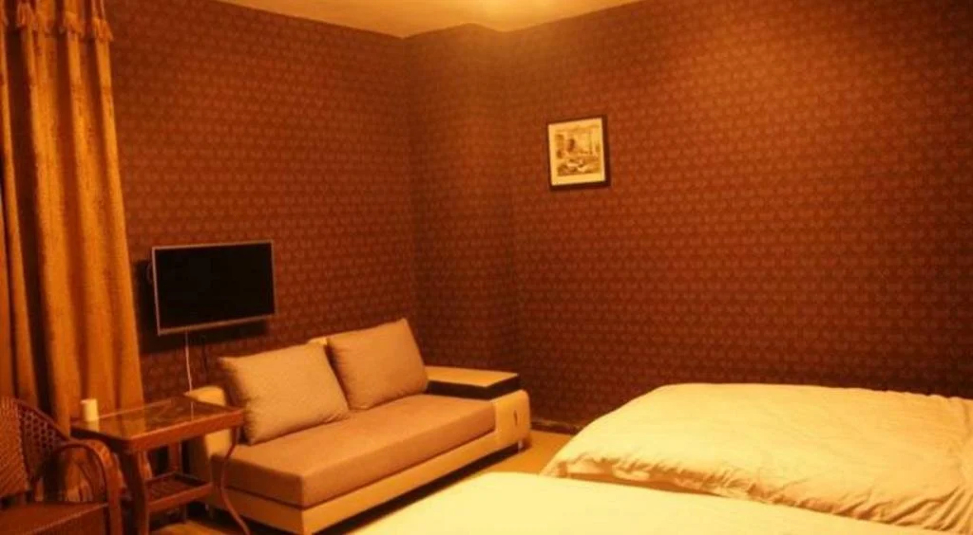 Linzhi Yujiangnan Hotel