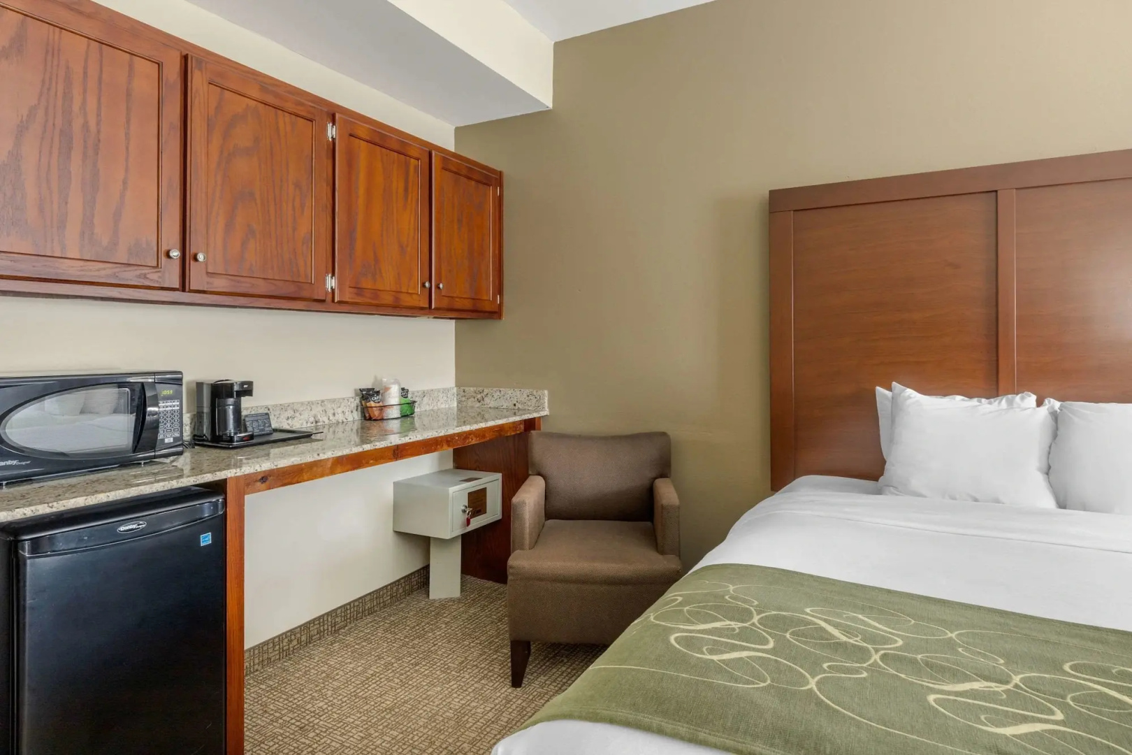Comfort Suites Johnson City near University