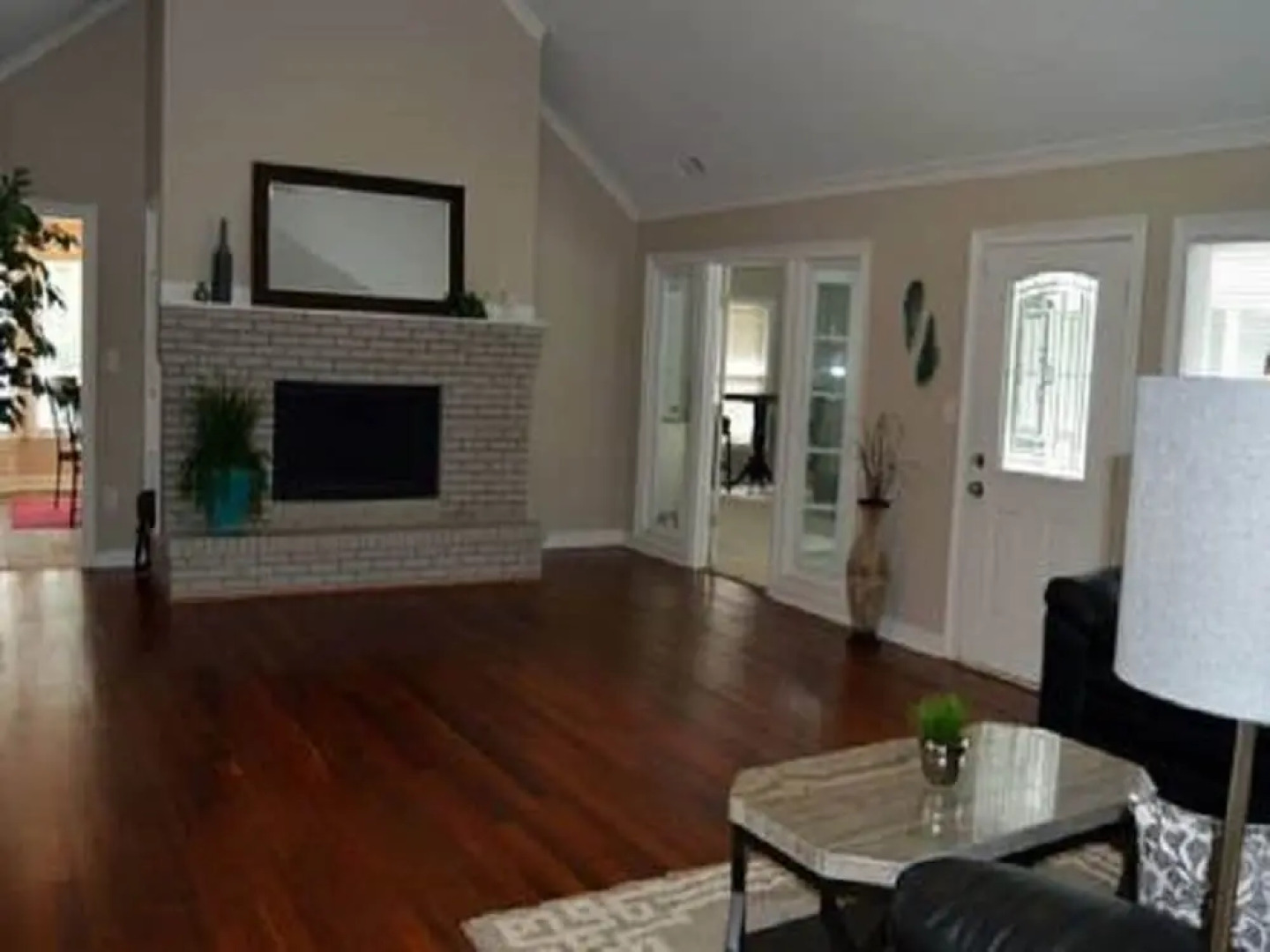 Opis Realty - Custom Metro Atlanta Home