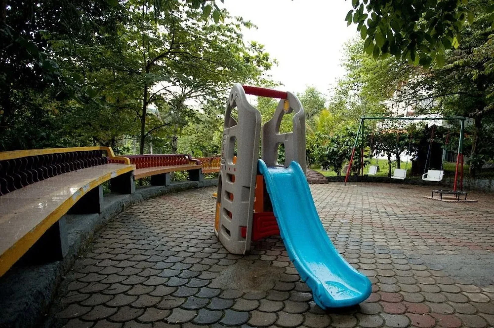 Crescent Residency (emarald Crescent Residency)