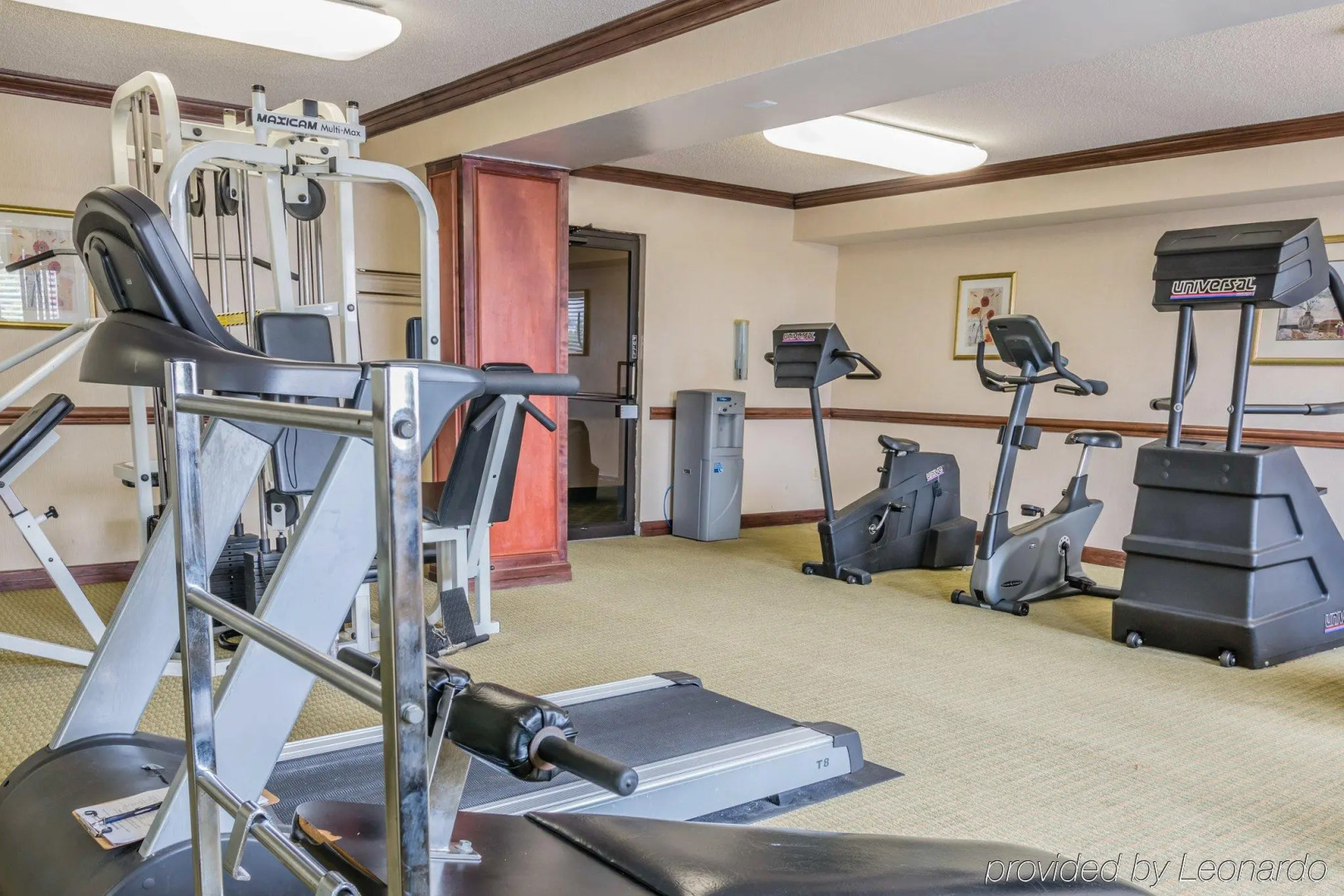 Quality Inn & Suites Detroit Metro Airport