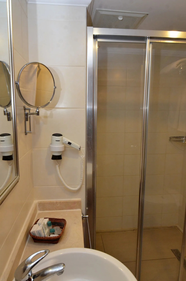 Отель Artemis Princess 