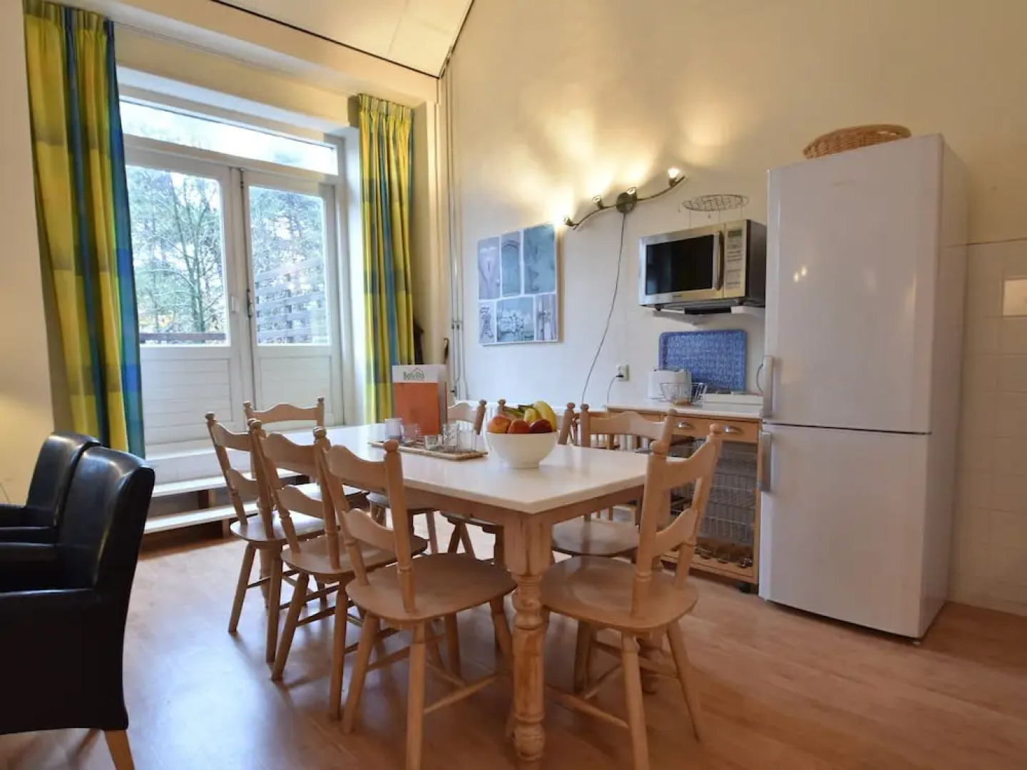 Spacious Coastal Getaway Bergen