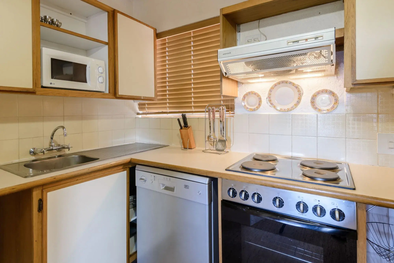 San Lameer Villa Rentals 1938