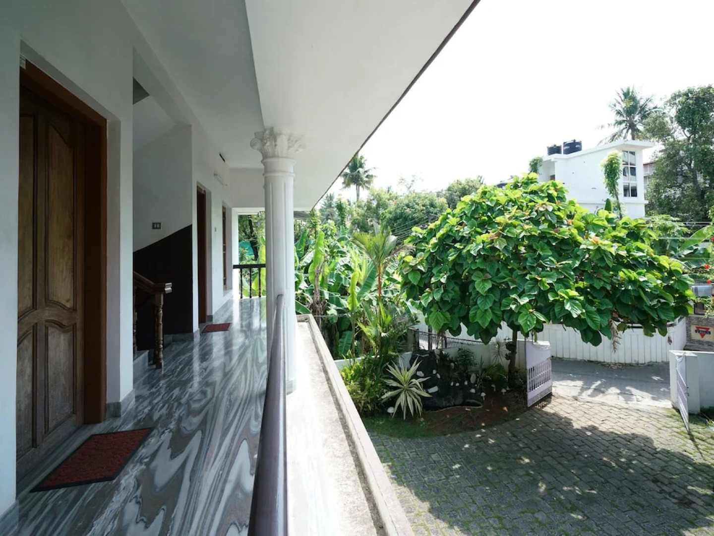 OYO 14172 Home Modern 2 BHK Palarivattam