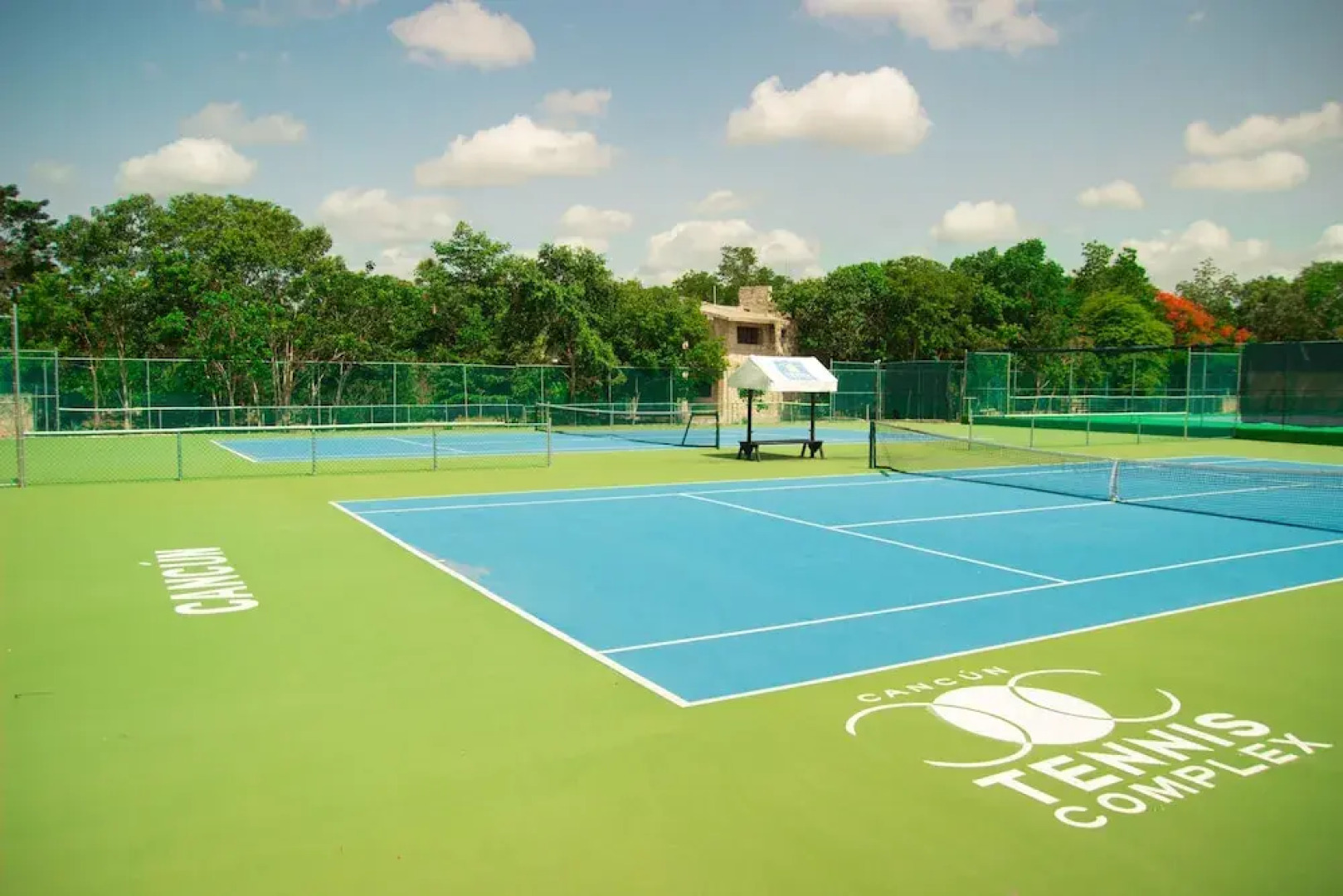 Cancun Tennis Inn
