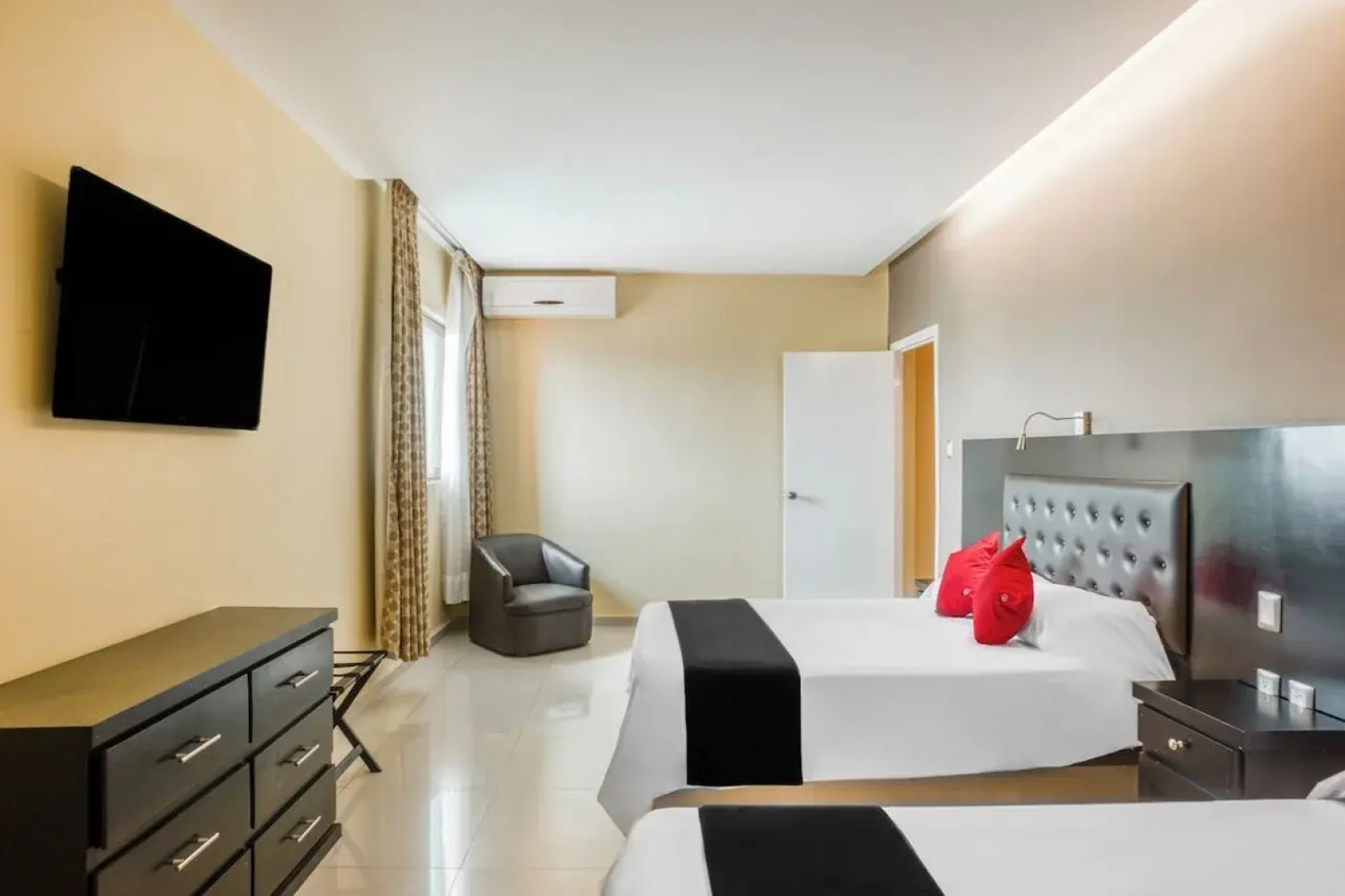 Veracruz Suites Hotel