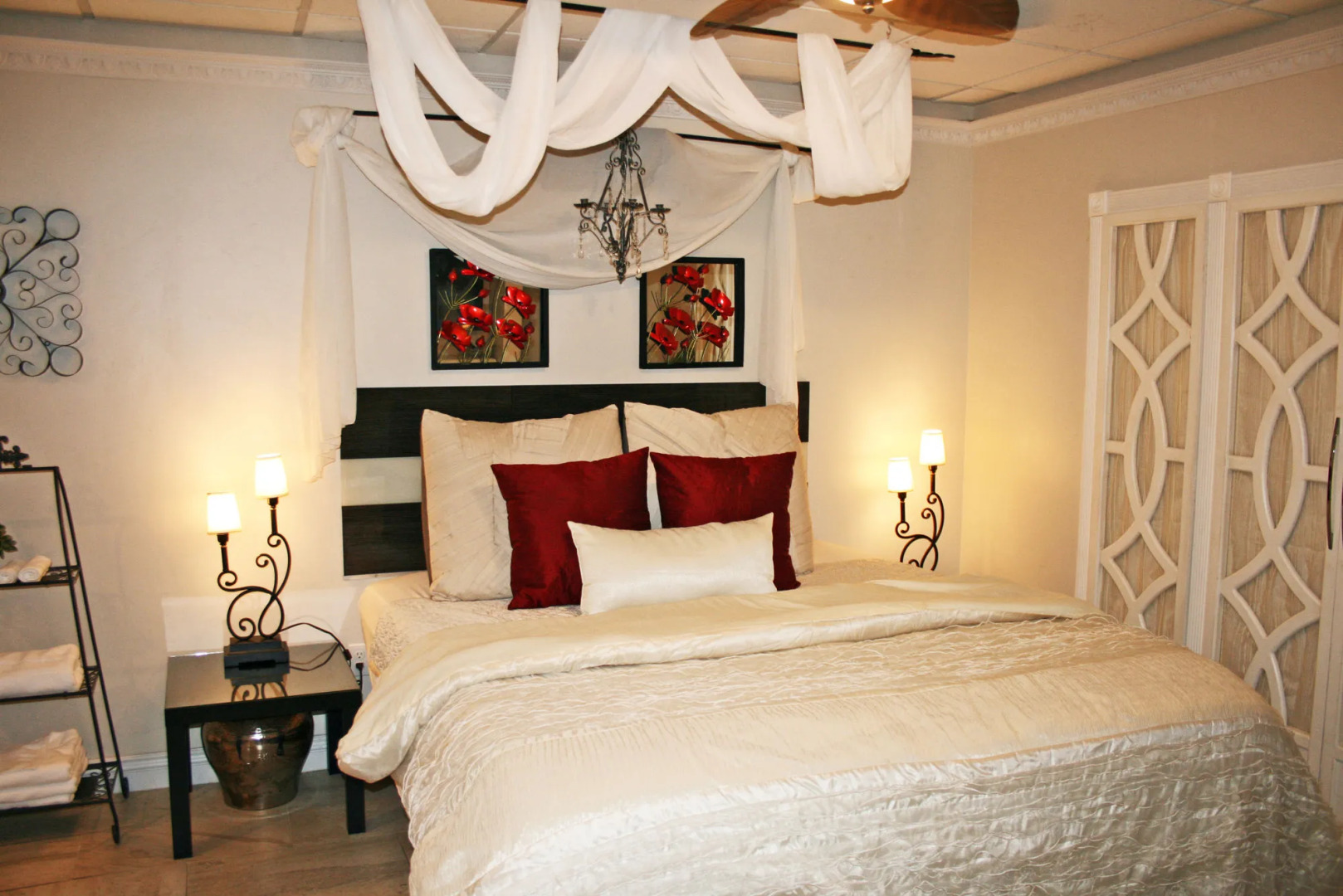 5th East Hall Bed & Breakfast