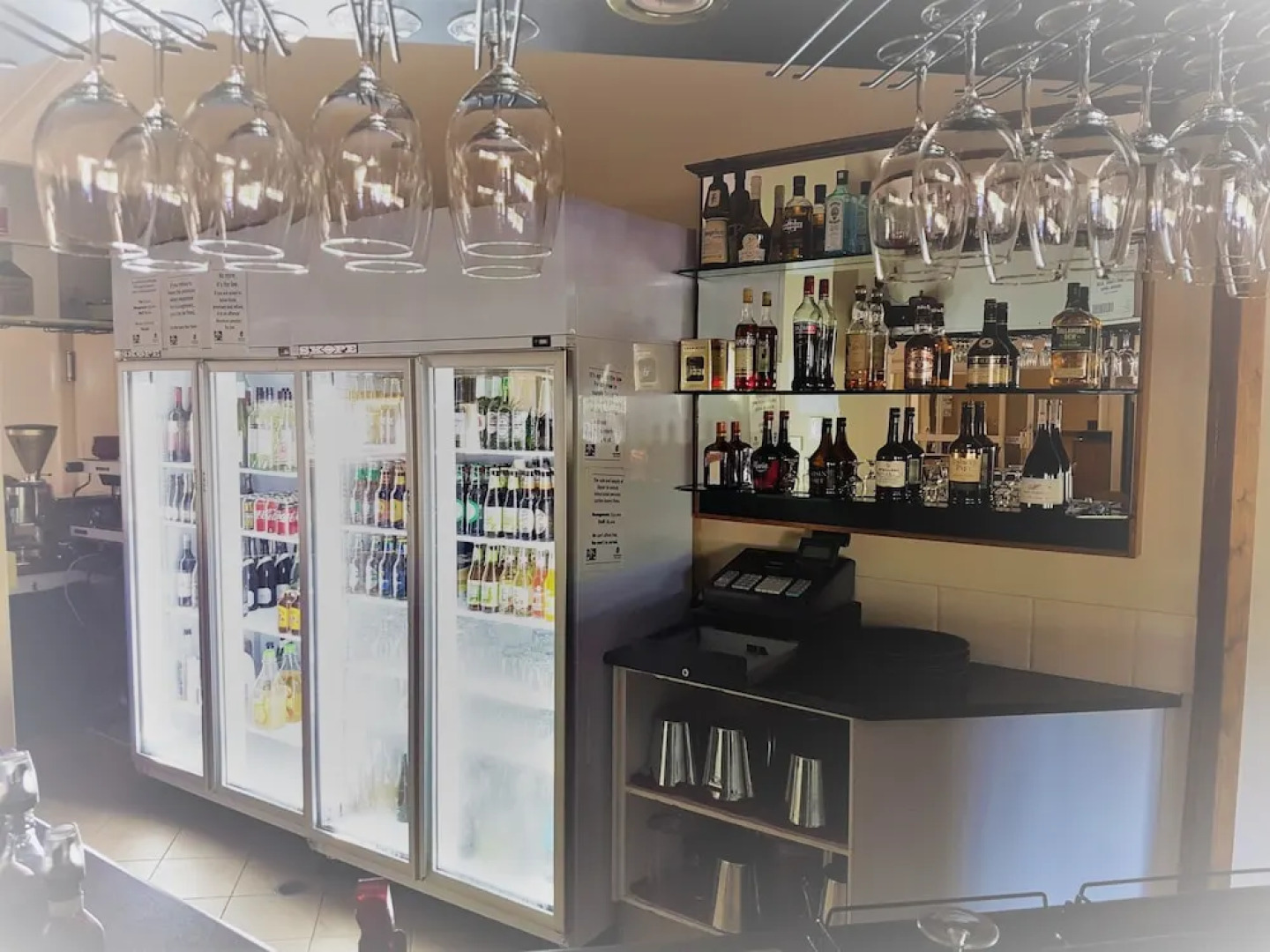 Emerald Explorers Inn