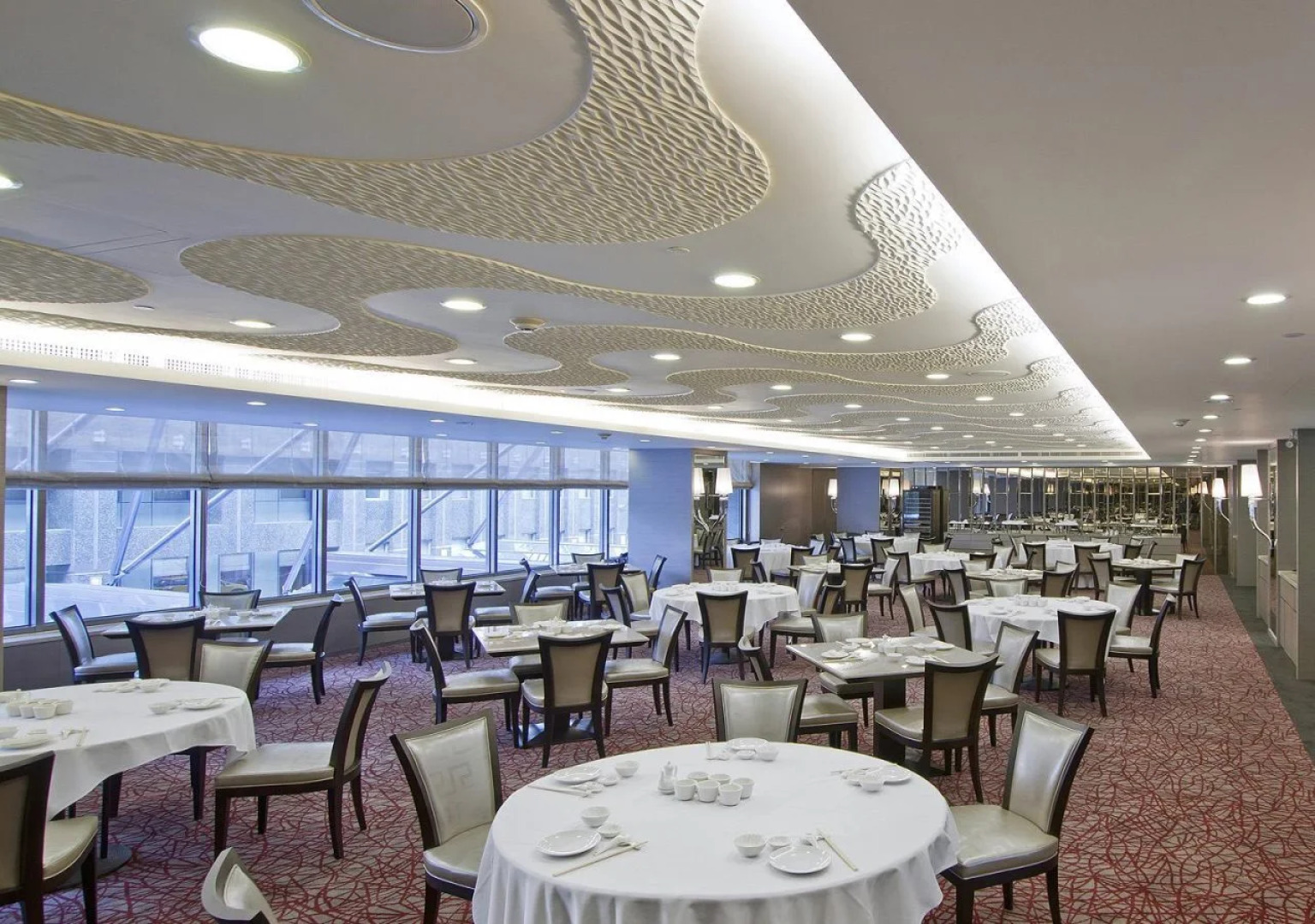 CHECK inn Select Taichung Dadun