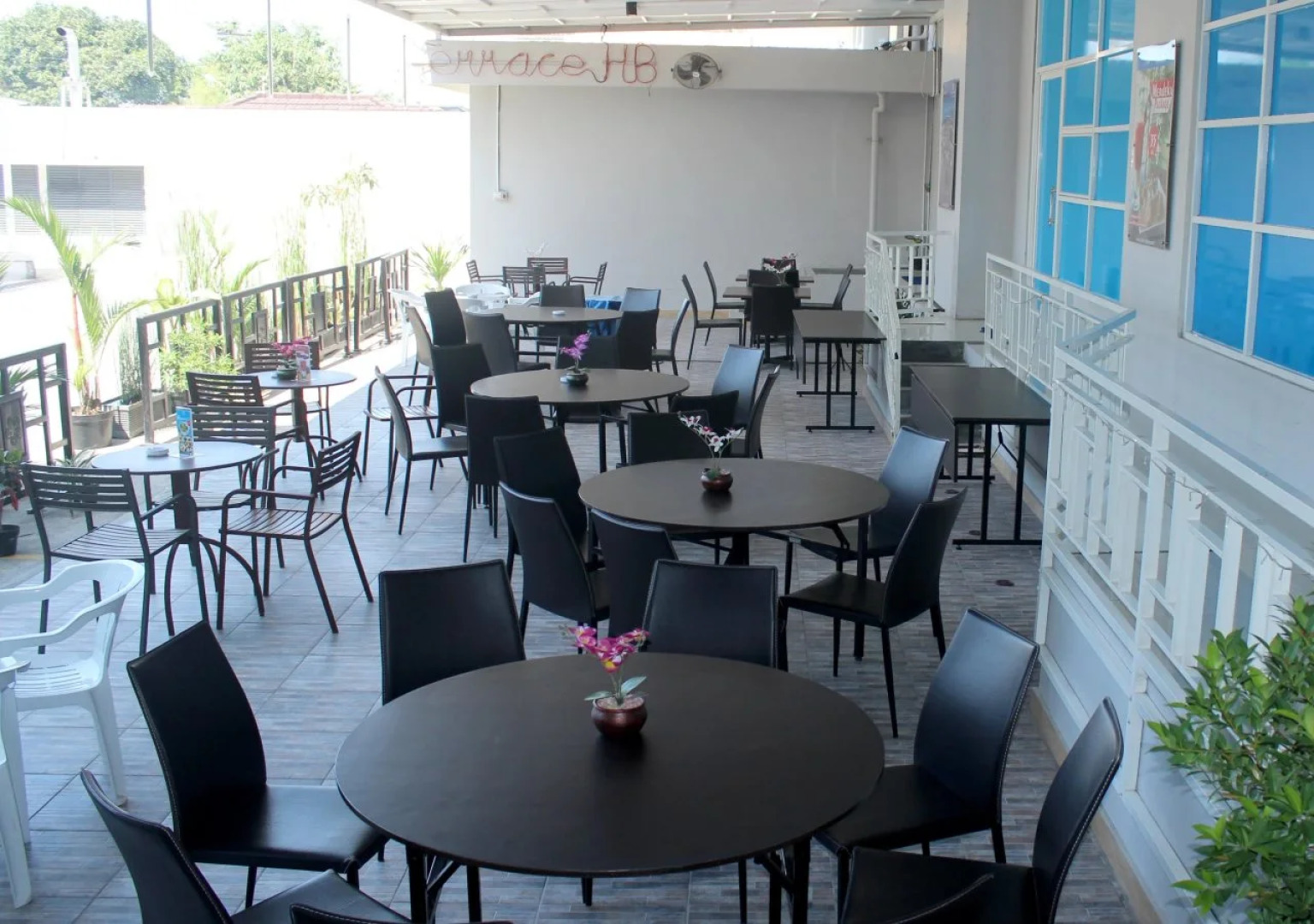 Hotel Brothers Solo Baru