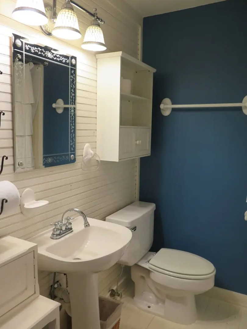 Yellow House Bed and Breakfast