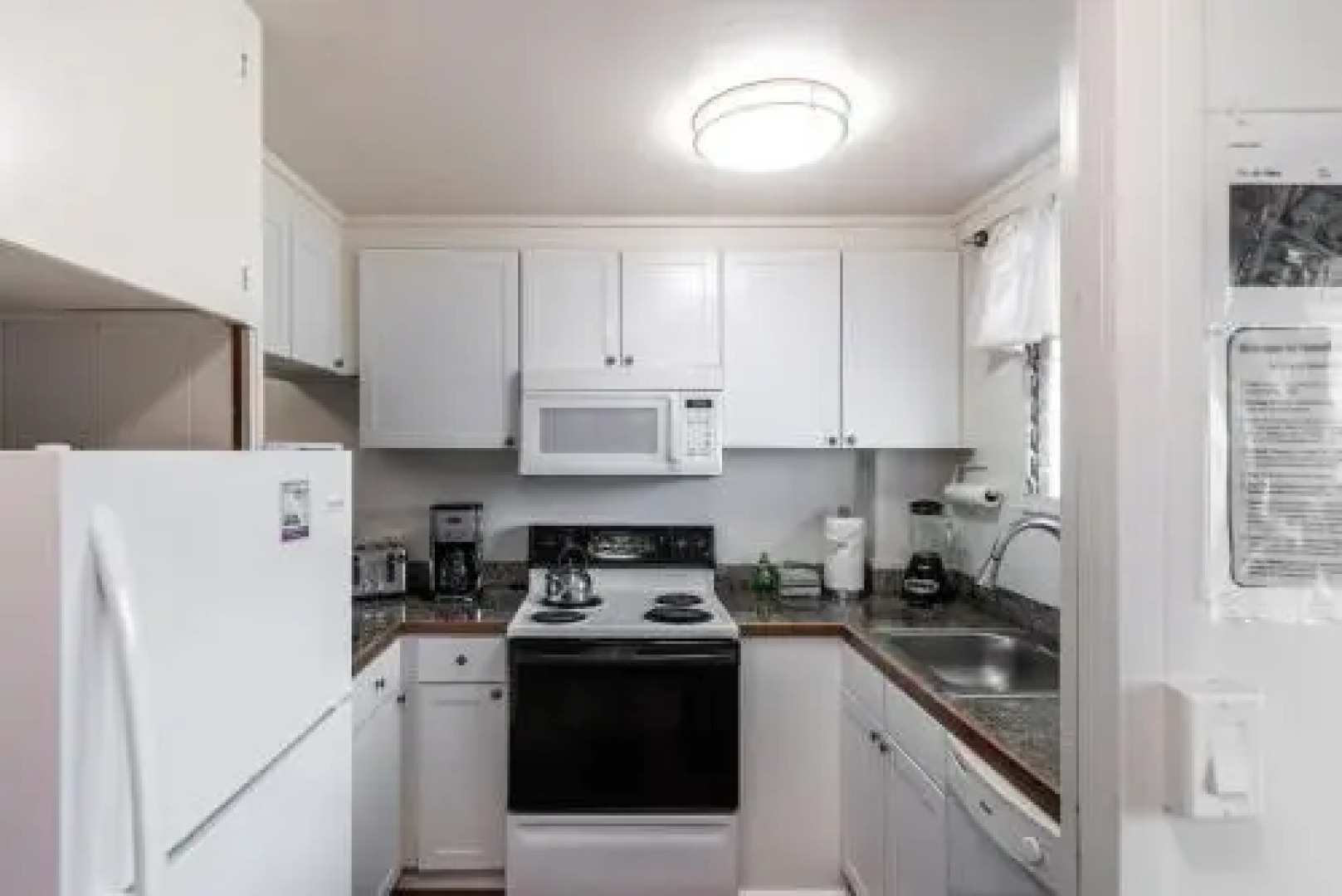 Lahaina Luxury Beach Condos