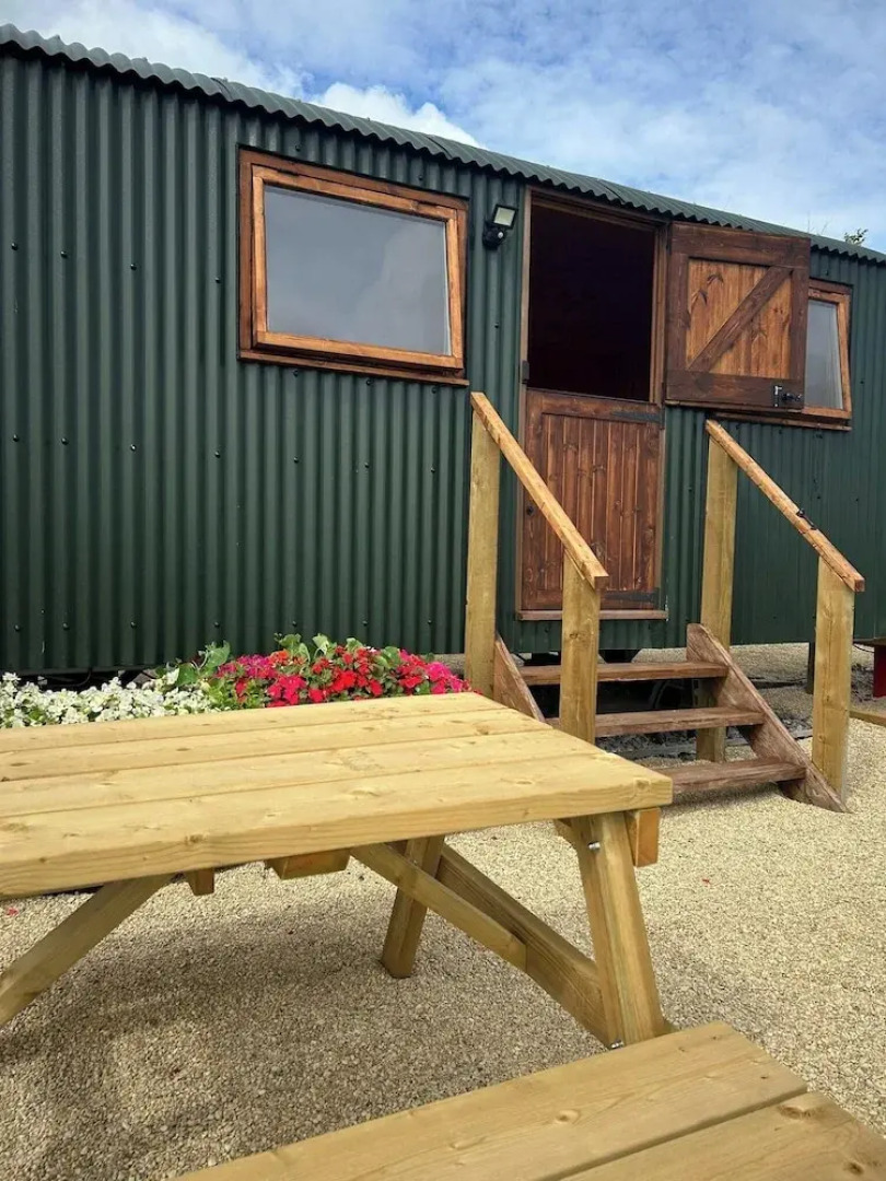Shepherds hut Near Bath
