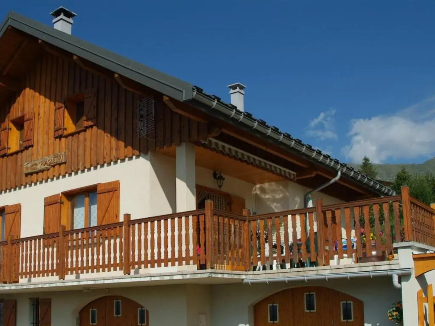 Chalet Albiez-Montrond, 4 pièces, 8 personnes - FR-1-618-10