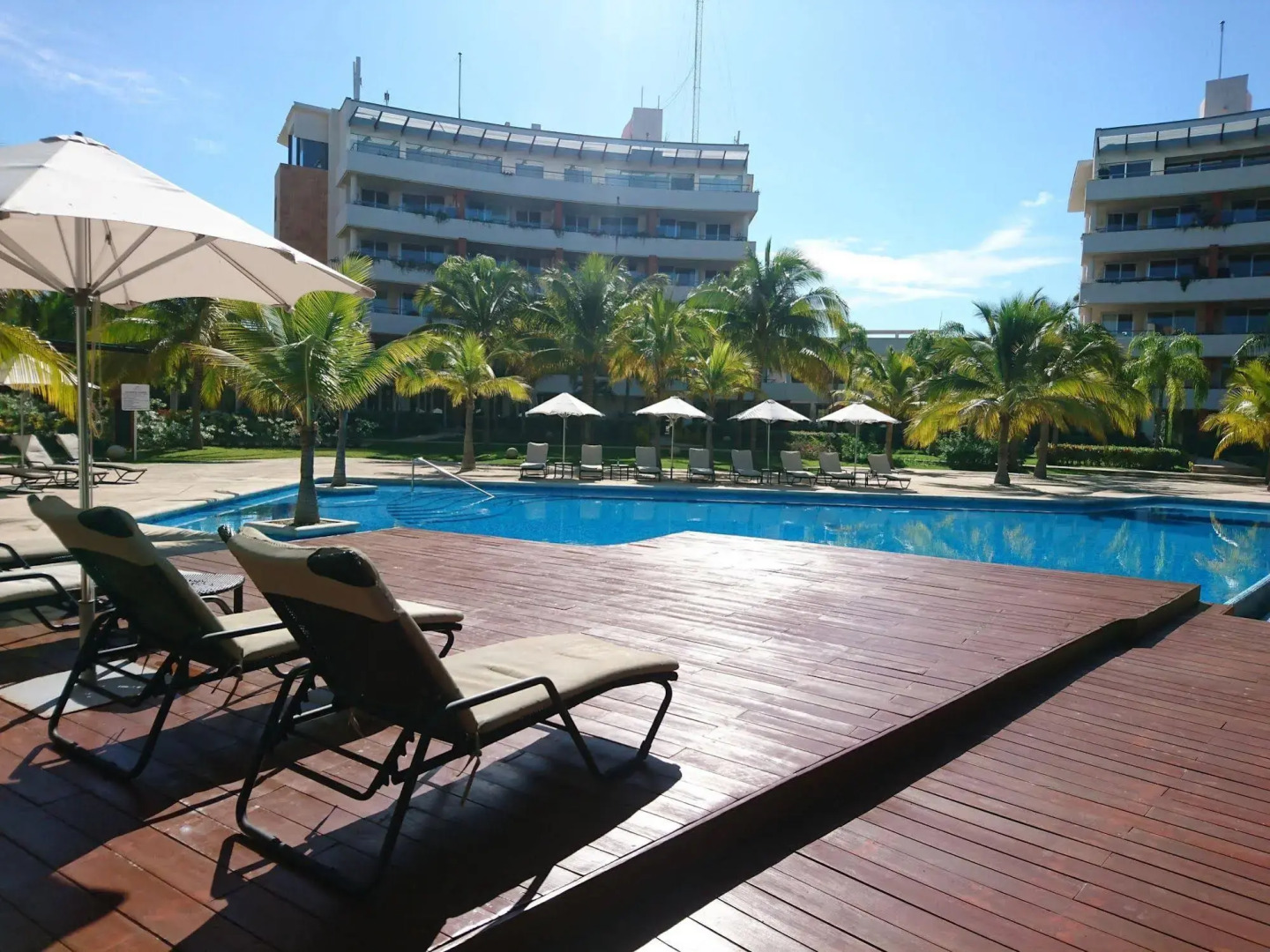 Aak-Bal All Suite Resort