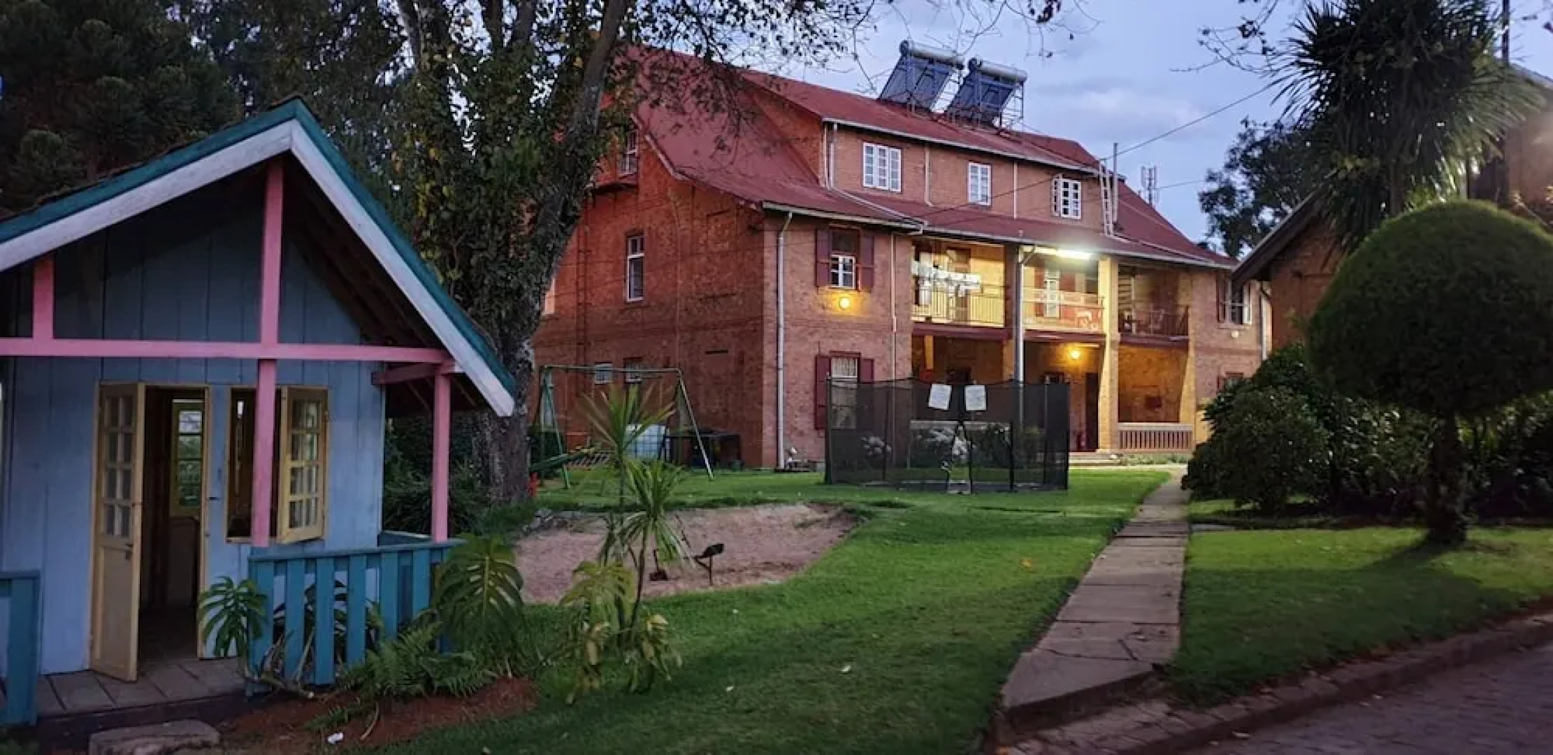 Lovasoa CCCC - Hostel