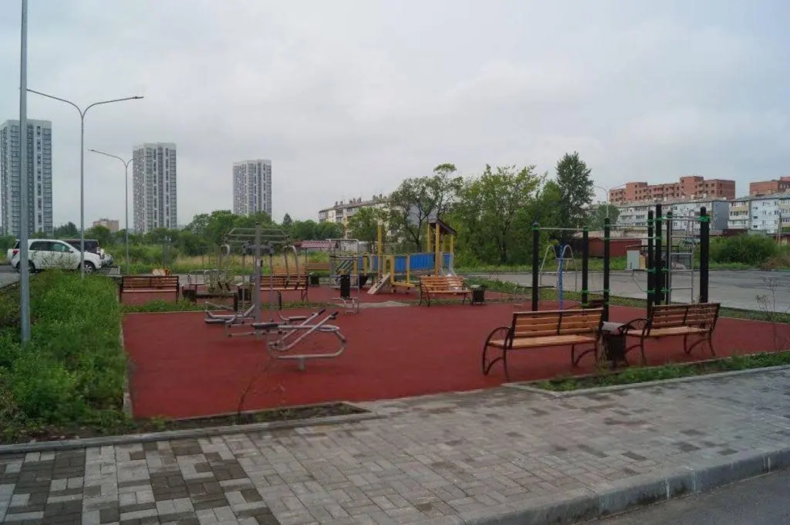 Апартаменты на улице Бирюкова 16