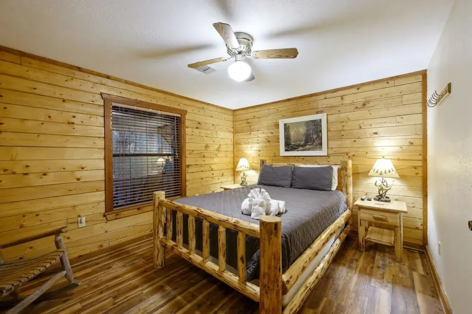Lacey Dogwood Family Cabin With Free Wifi and Private BBQ by Redawning
