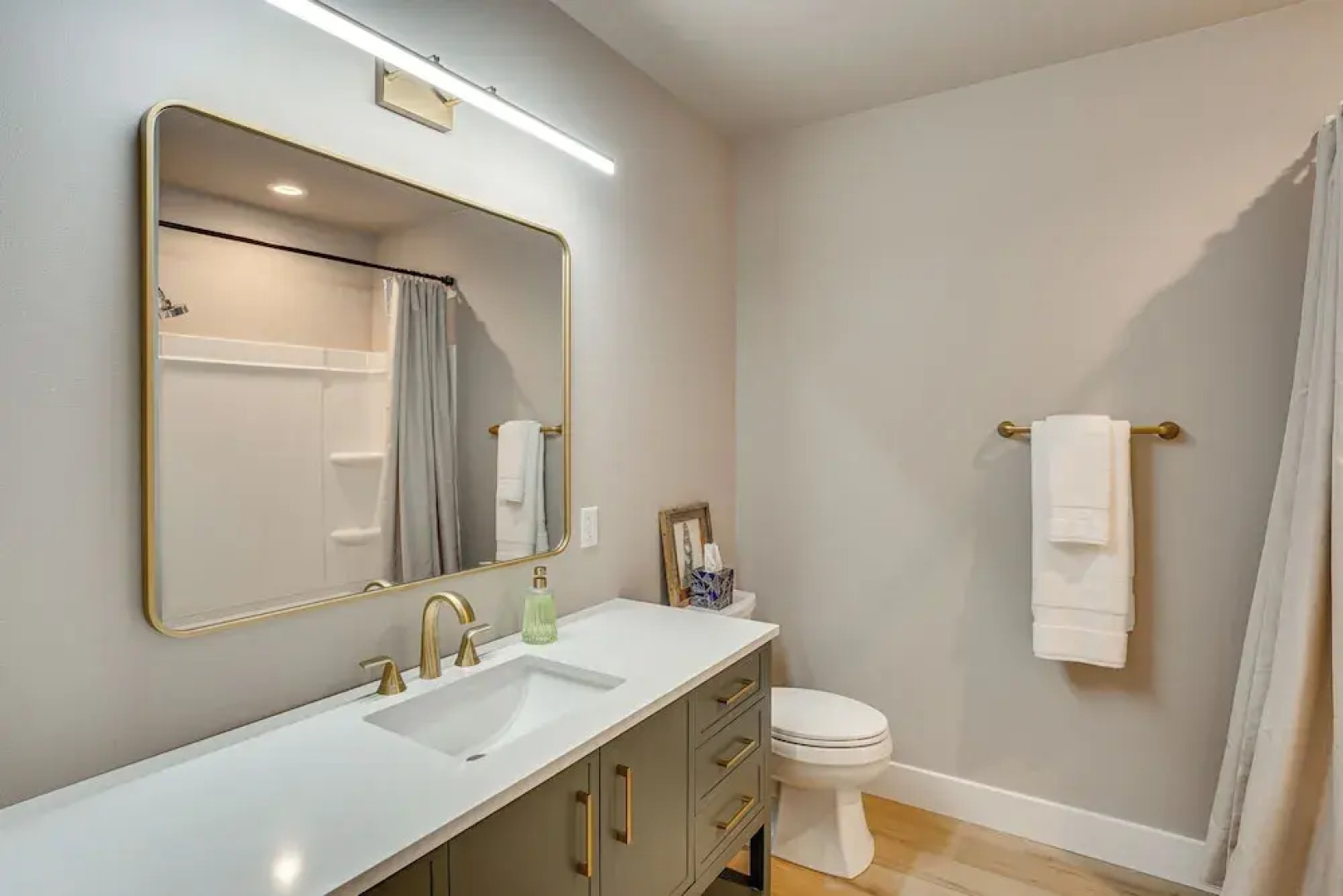 Walk to Beaches + Restaurants: Elkhart Lake Escape