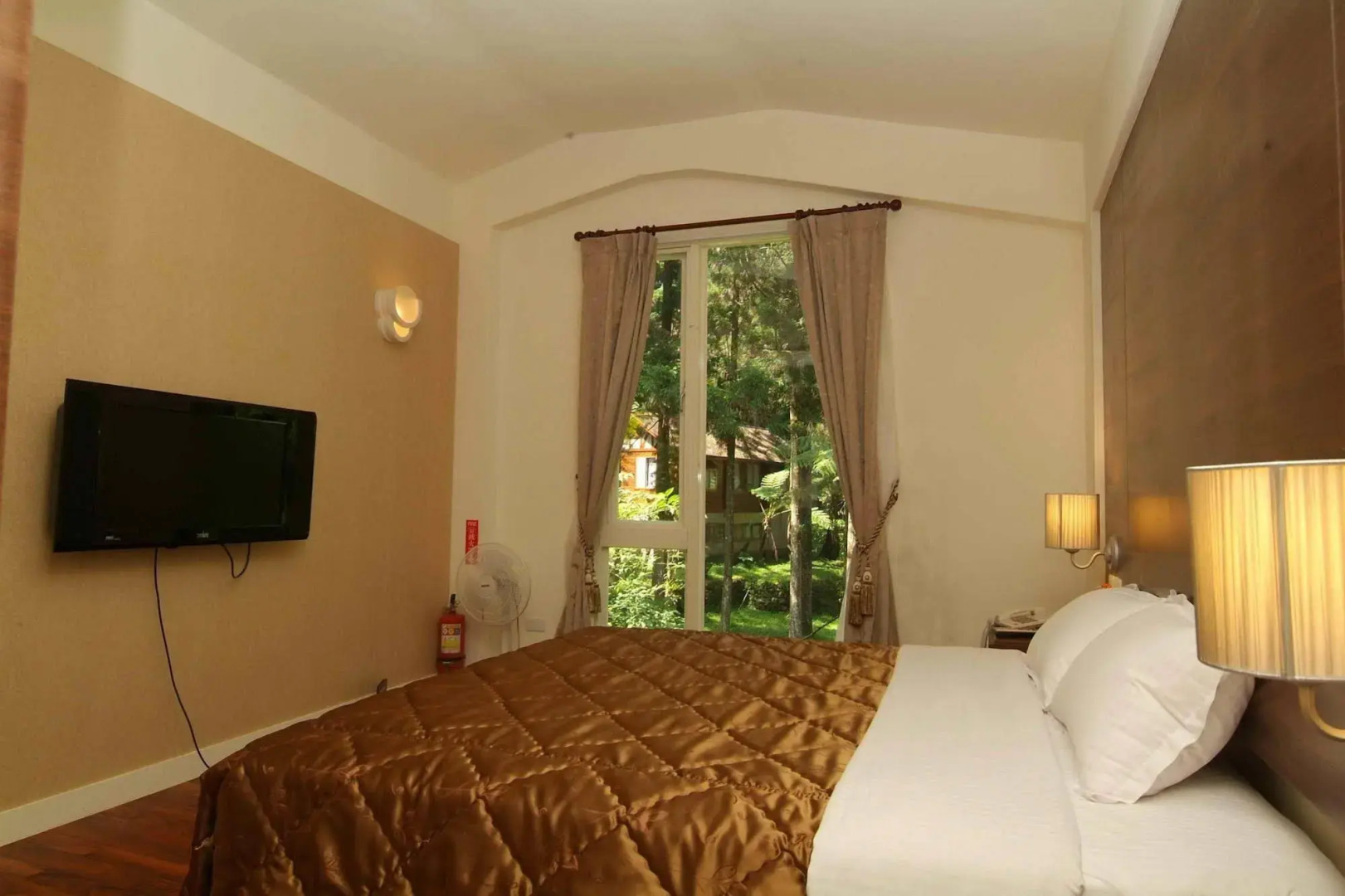 Xitou Education Center Hostel