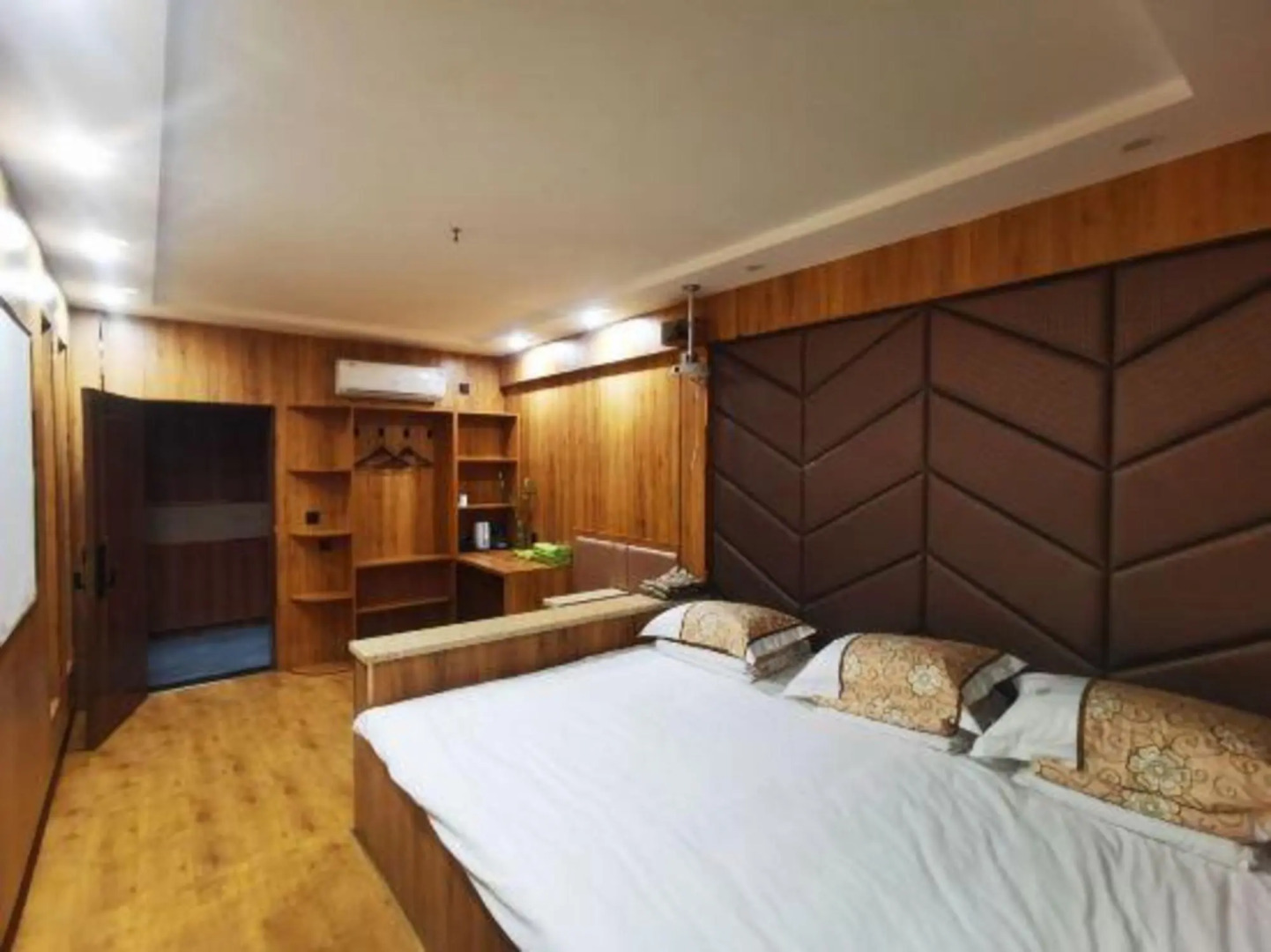 Bailotto Theme Hotel