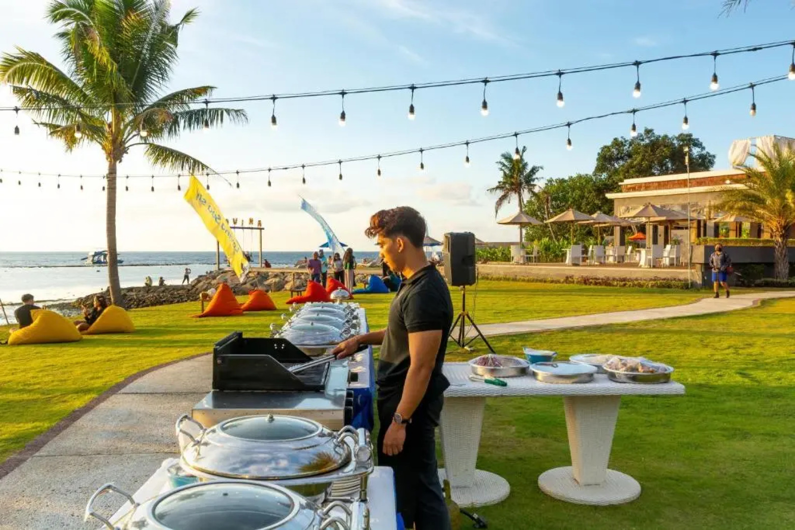 Lovina Beach Club & Resort