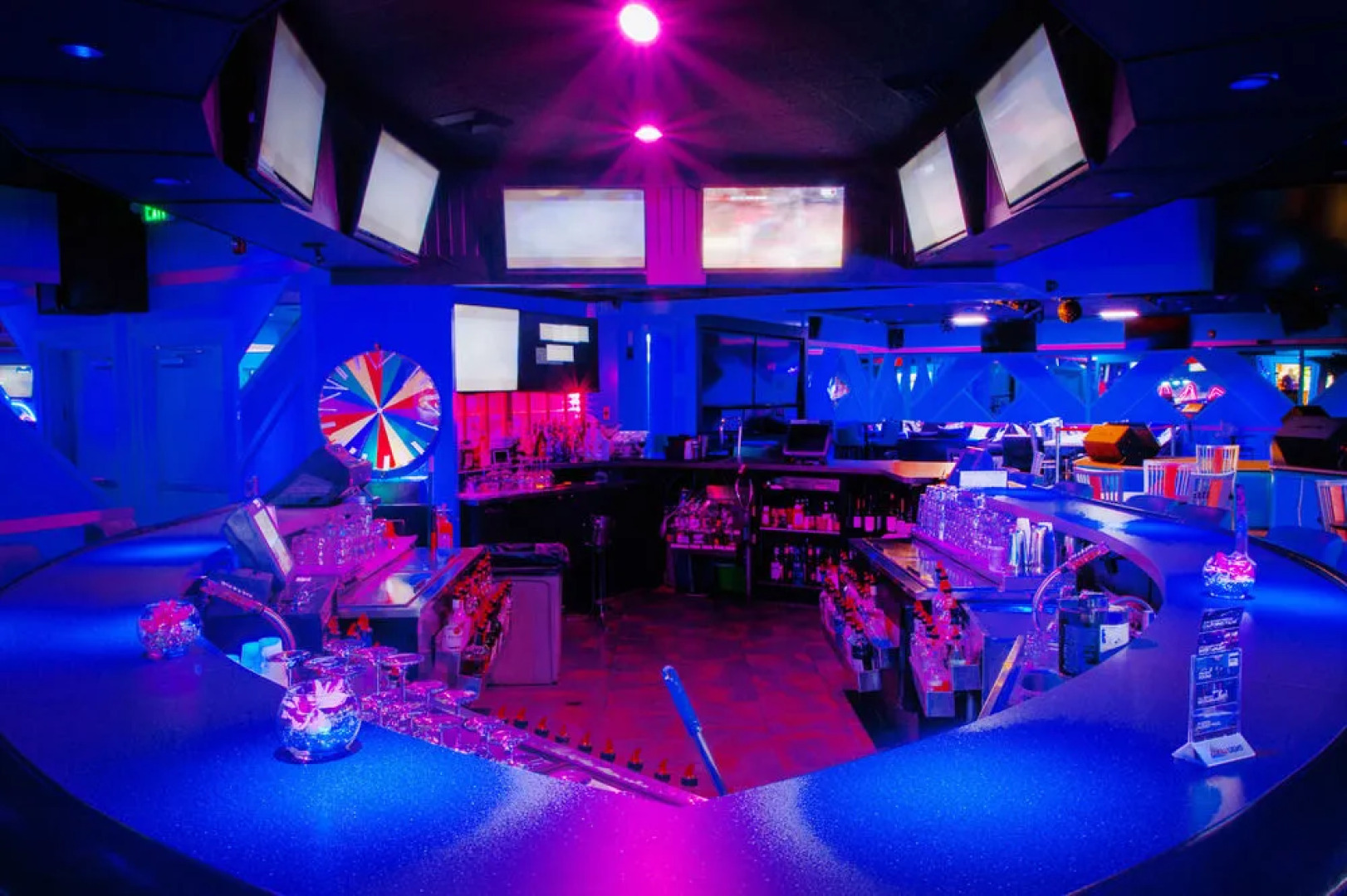 California Palms Hotel & Suites