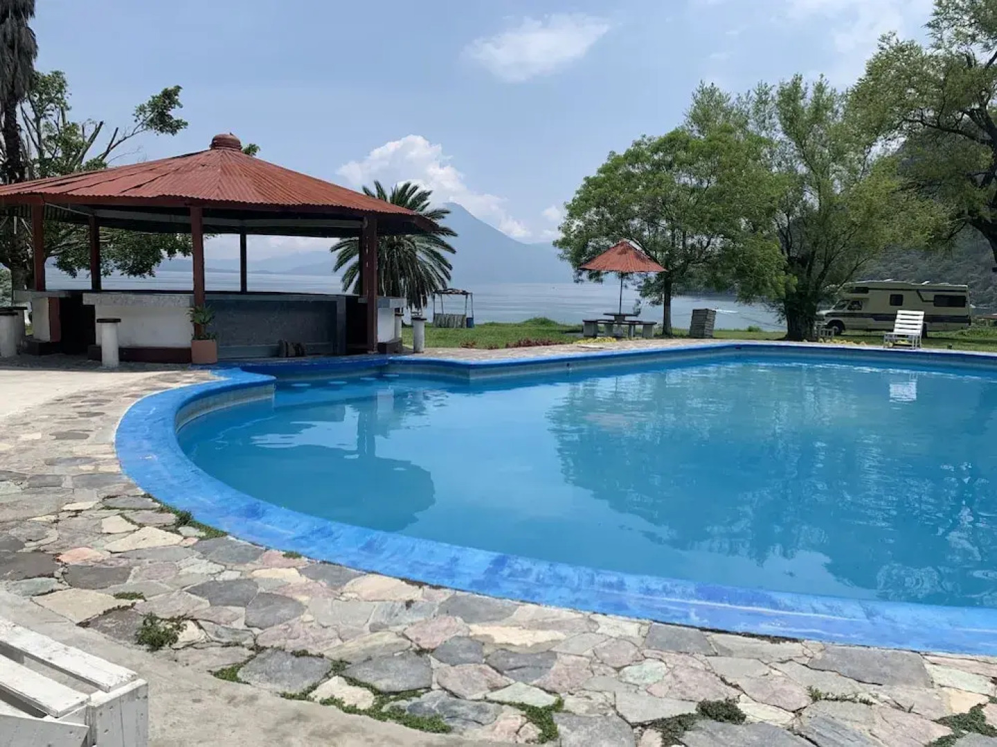 Hotel Bahia Atitlan