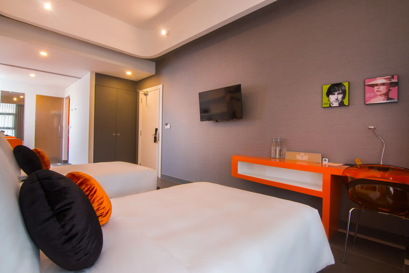 SUN & MOON, Urban Hotel