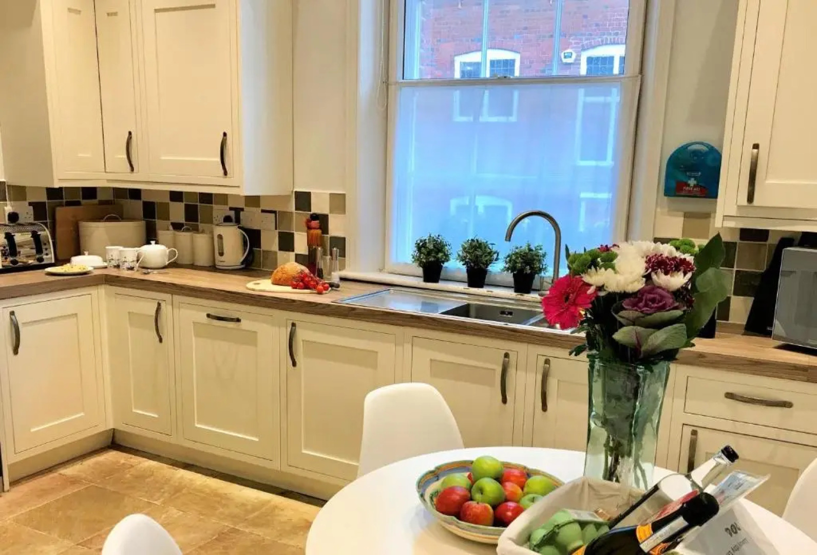 Quay Corner, 5 bed house, Christchurch Dorset