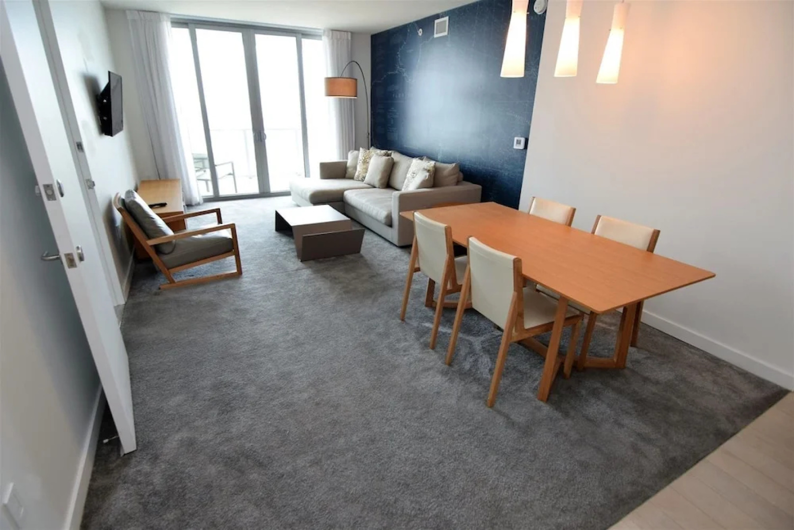 Stunning Bay Views 2 Bed 2 Bath Residence @ Beachwalk