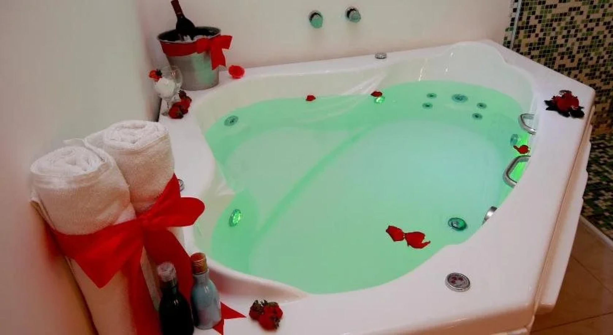 I9 Motel (Только для взрослых)