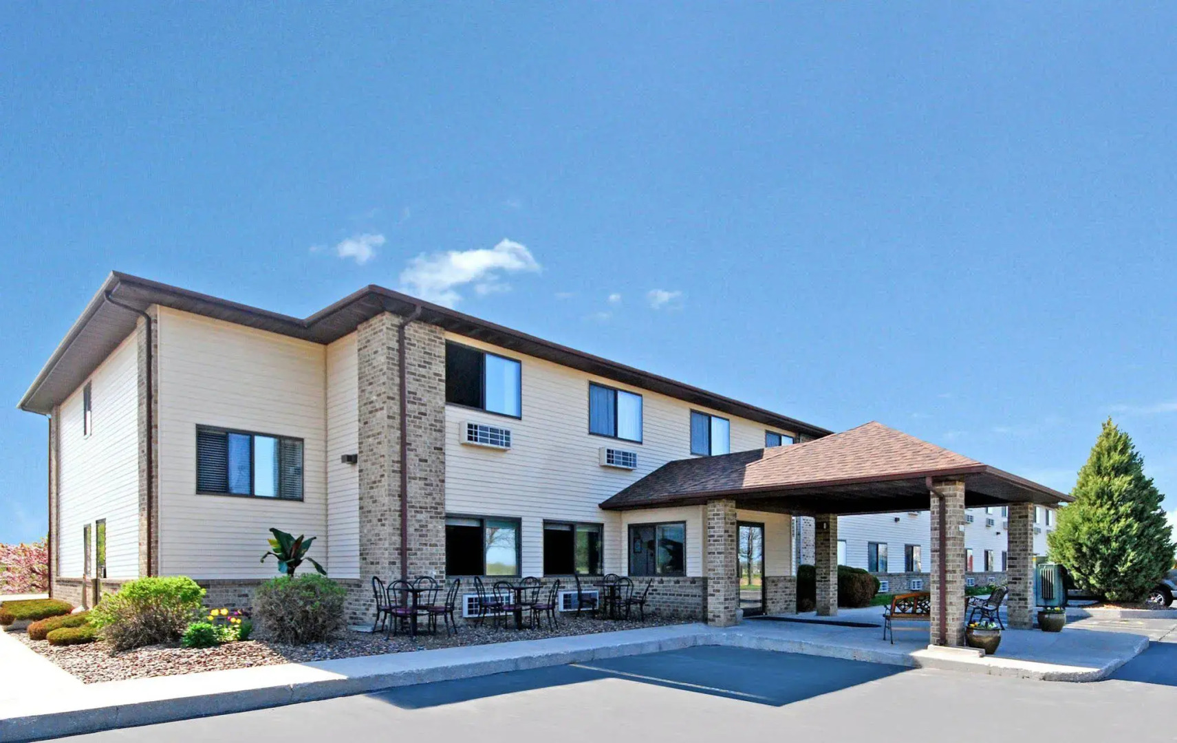 Quality Inn Sheboygan North I-43