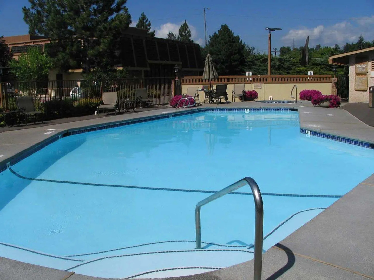 DoubleTree by Hilton Hotel Missoula - Edgewater