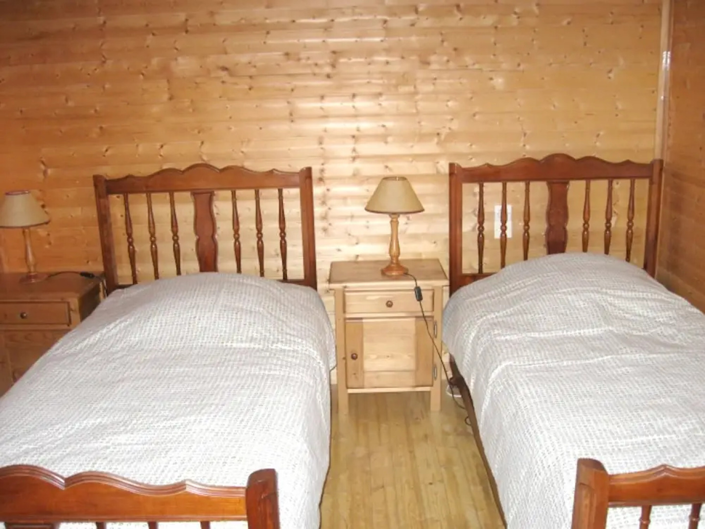 House With 2 Bedrooms in Blaignac, With Pool Access, Furnished Garden