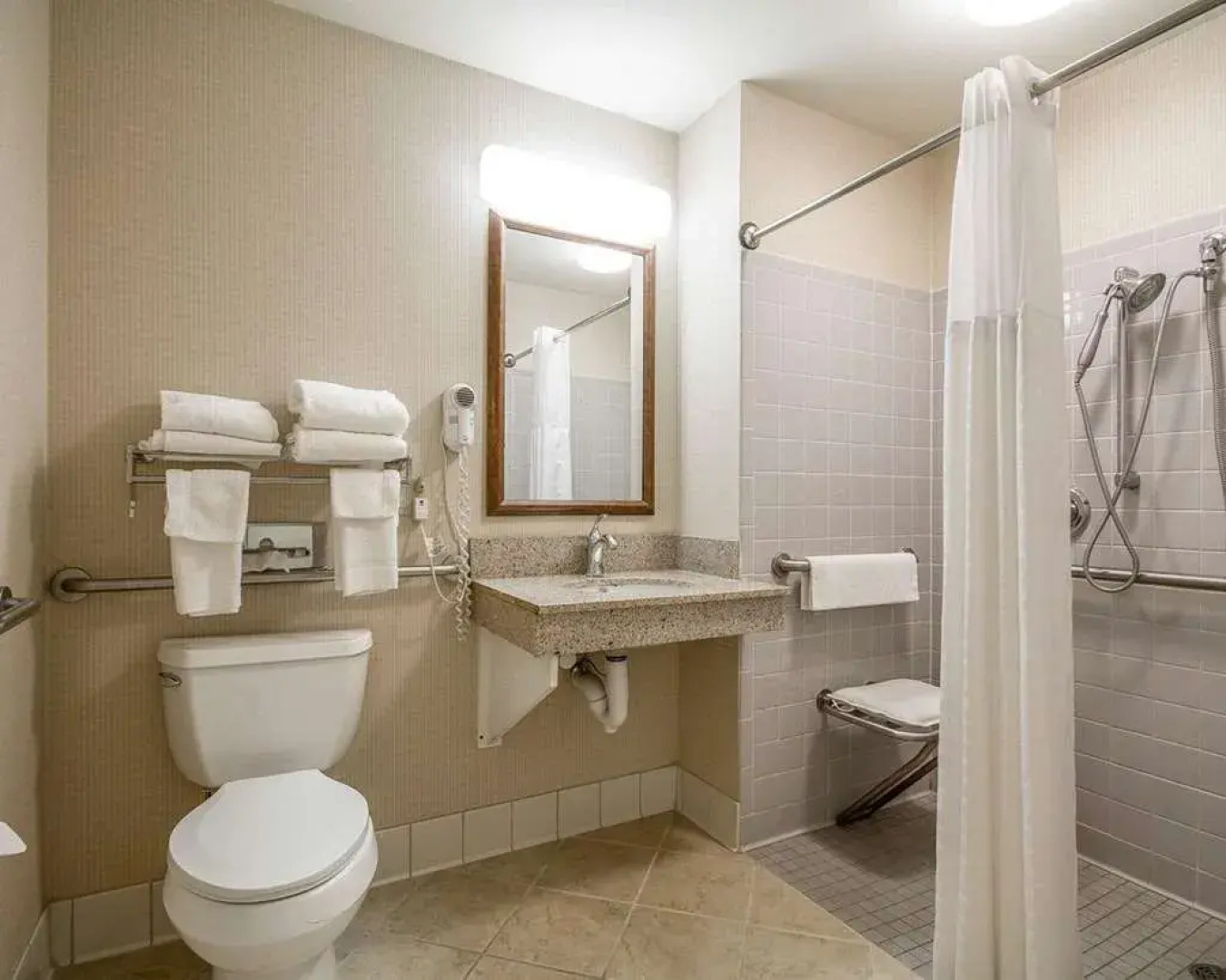 Comfort Inn & Suites Black River Falls