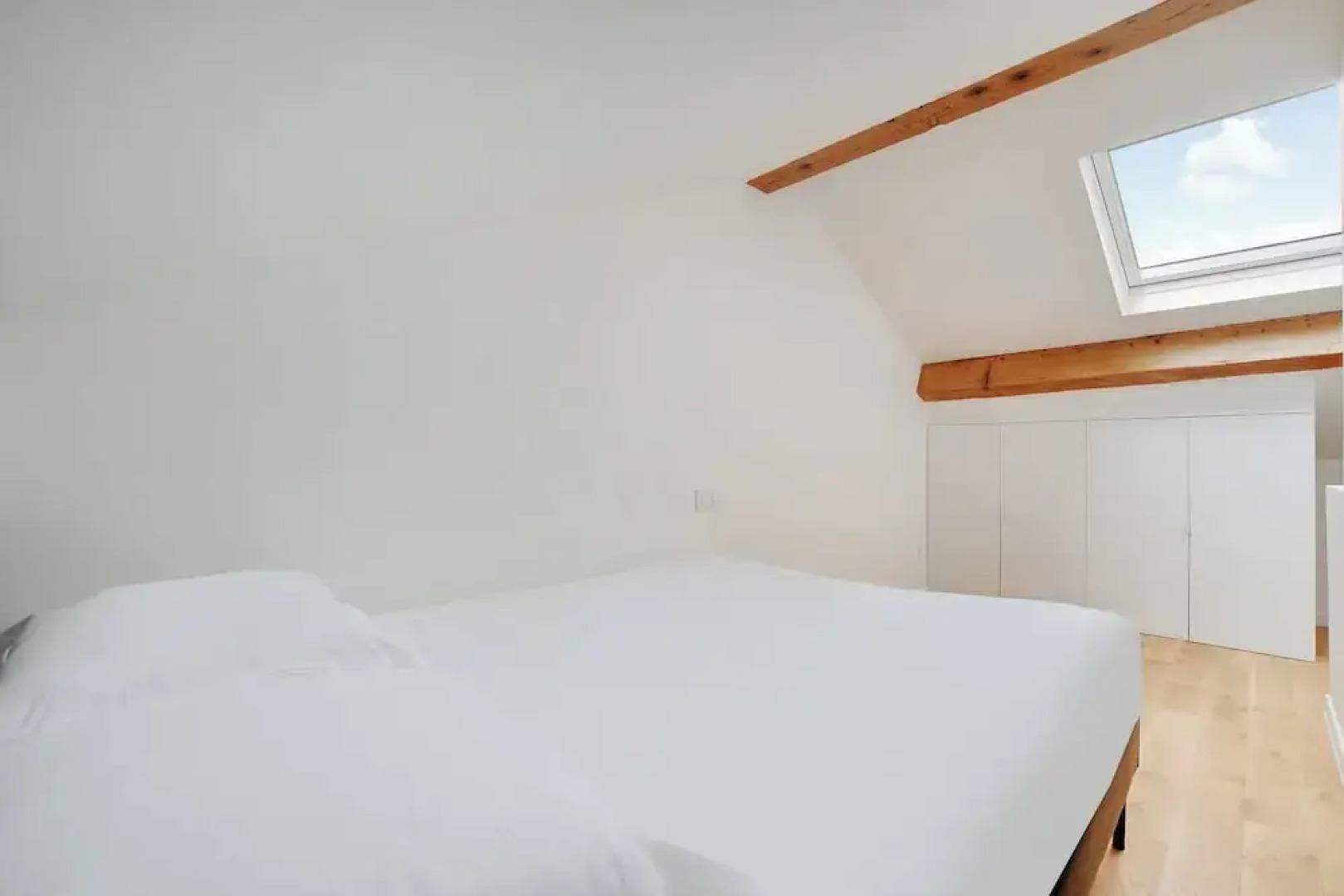 Charming Duplex - 1br-4p- Nanterre