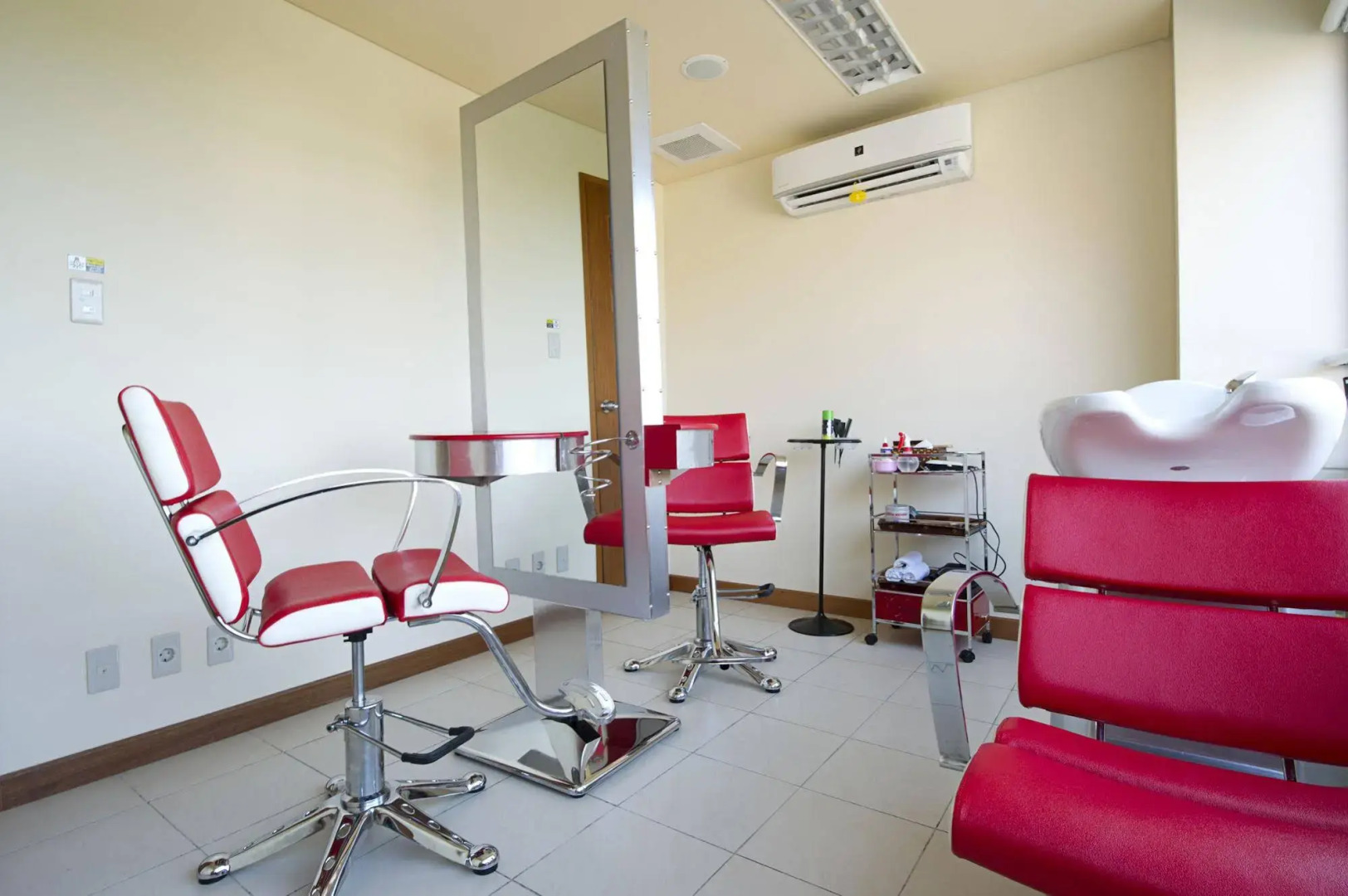 Puri KIIC Golf View Hotel