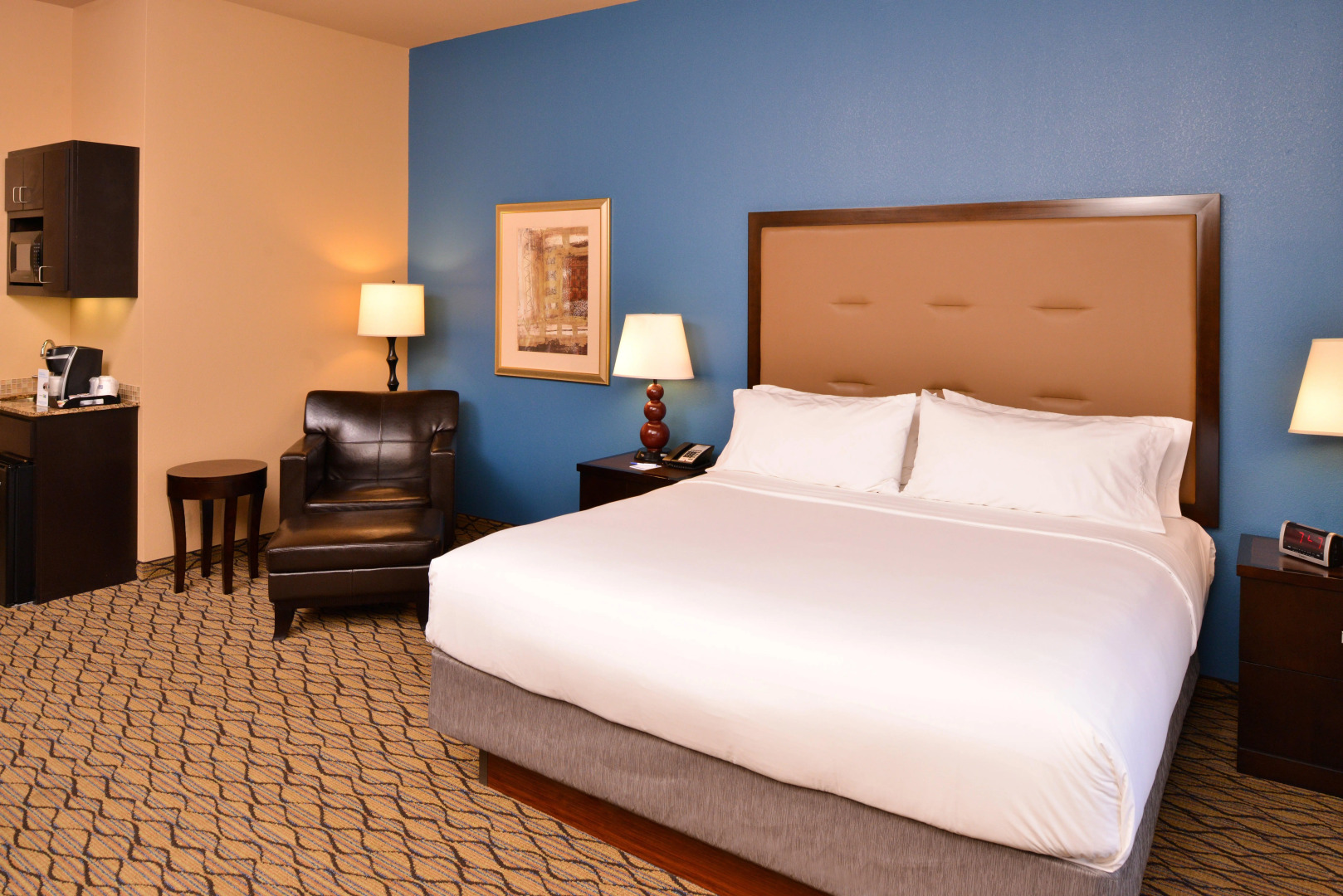 Holiday Inn Express & Suites Wichita Falls by IHG