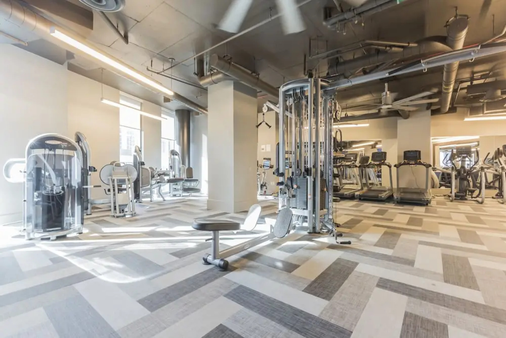 The Luxe Suites at University City