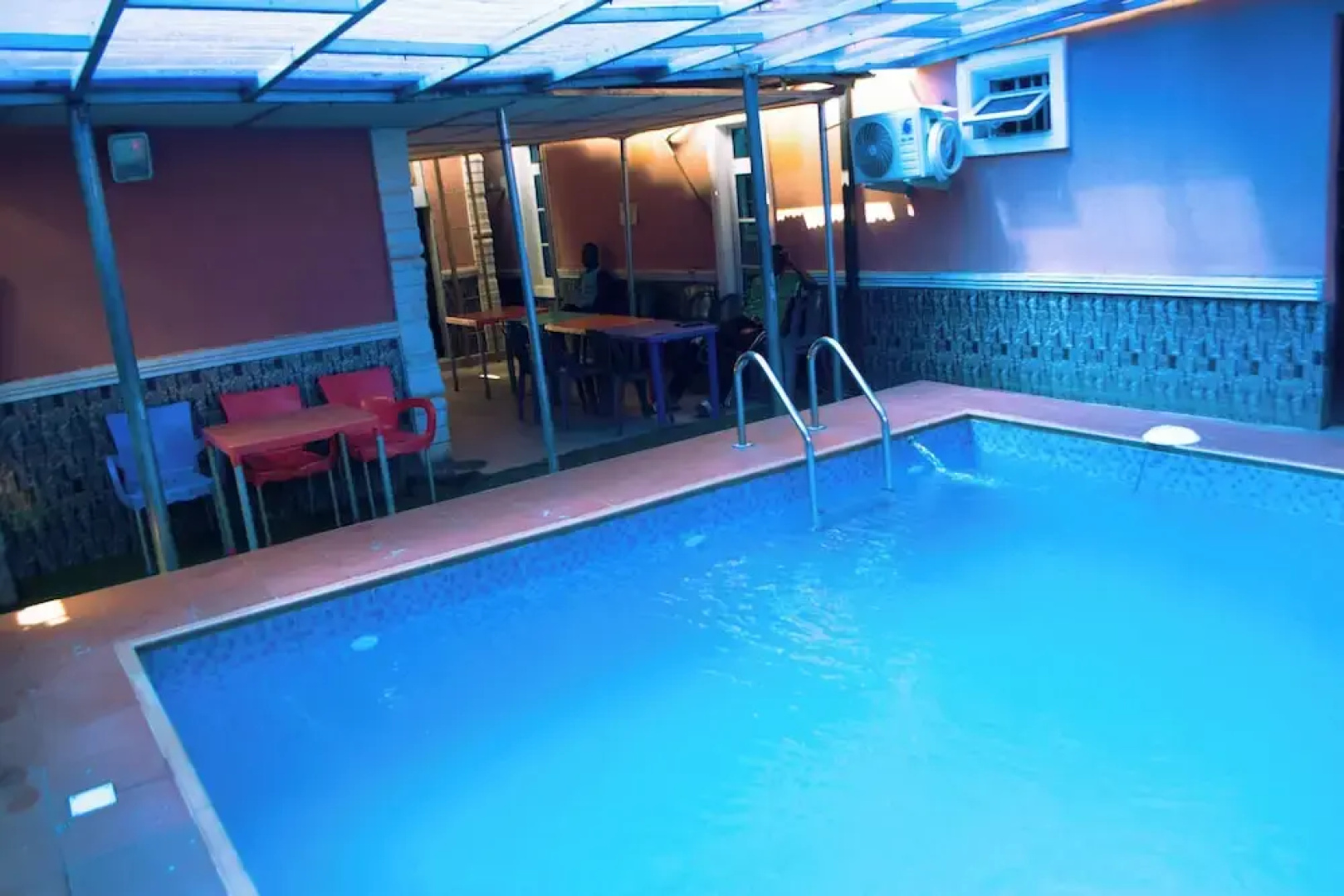 Mc Rica Hotel