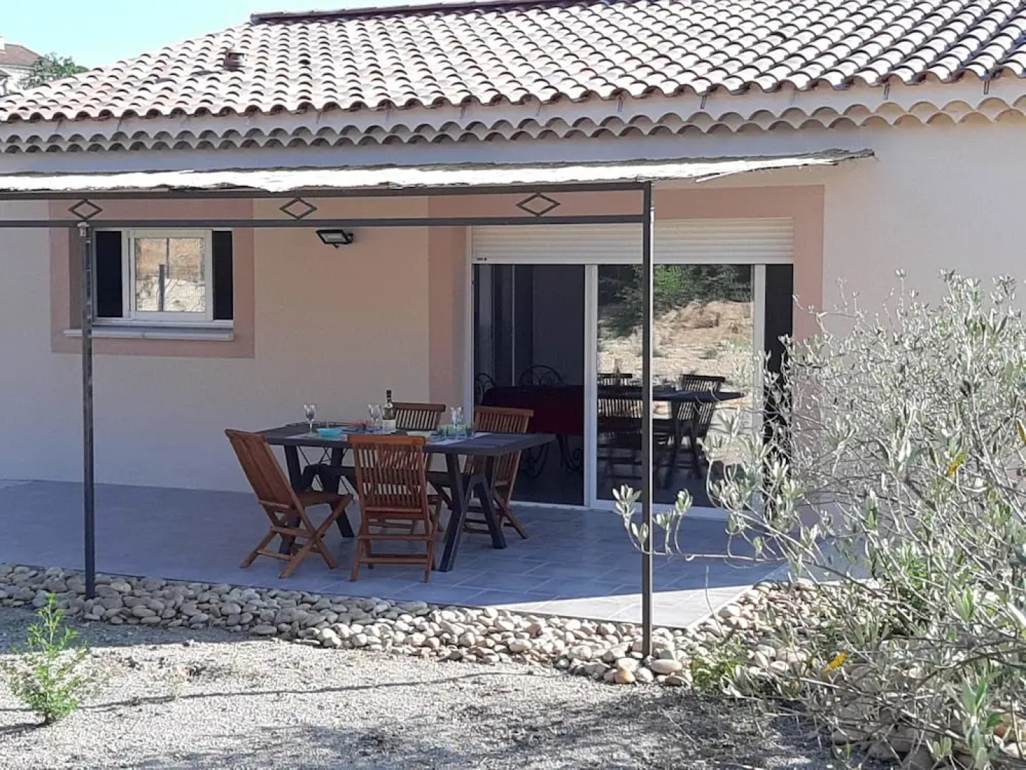 A 2 pas des vignes numero 12