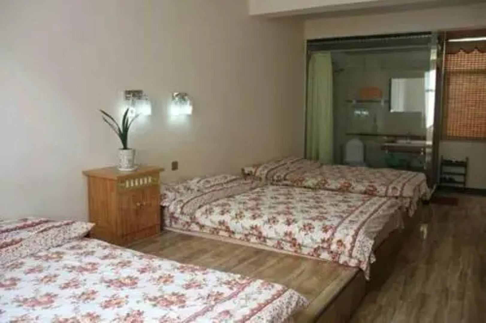 Mohebeilv International Youth Hostel