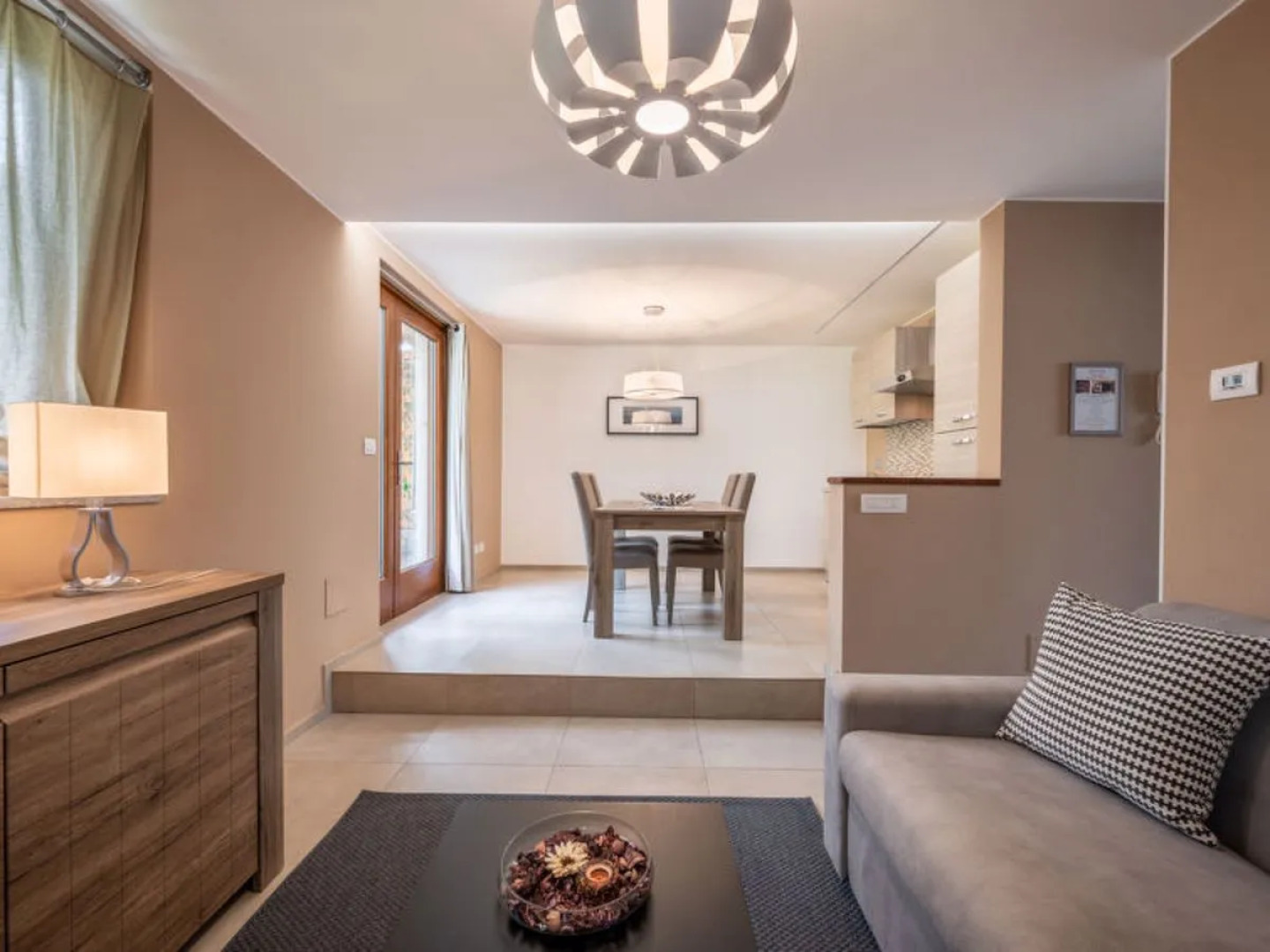 La Maison de Josephine (AOF101)