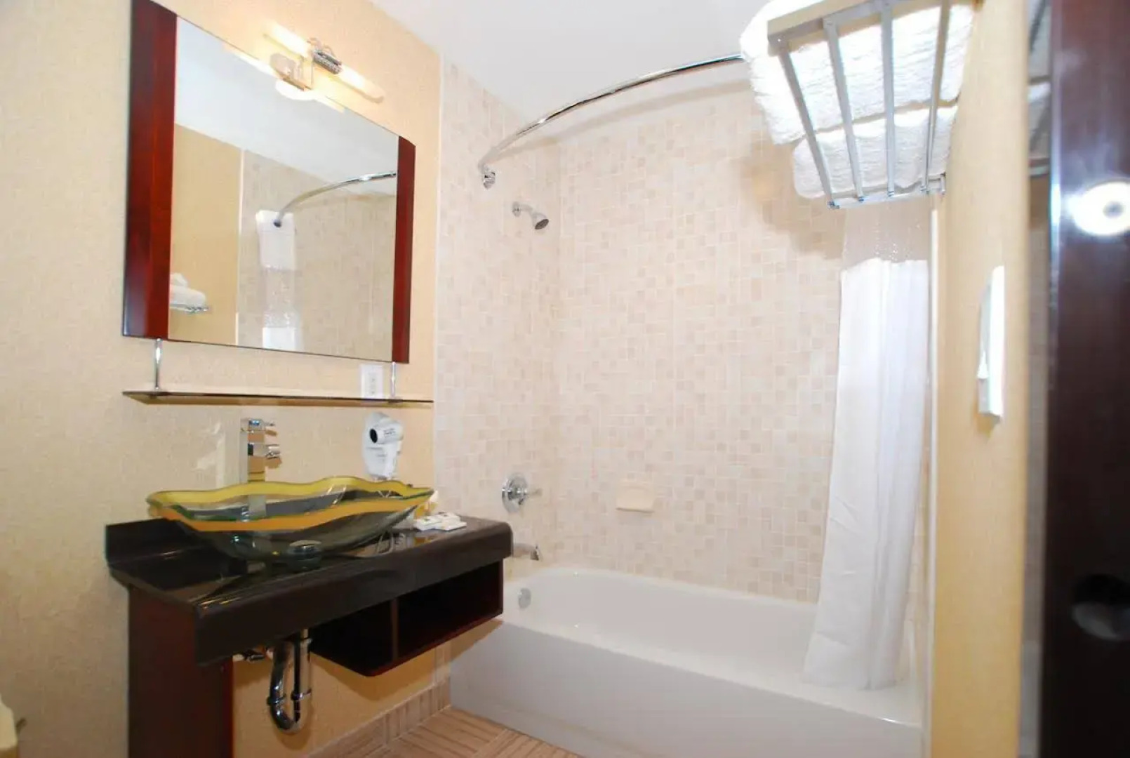 Baltimore Plaza Hotel