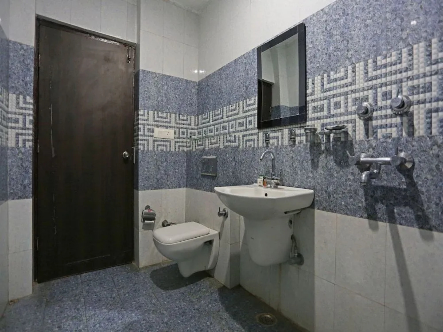 OYO 4635 Sheetal Hotel